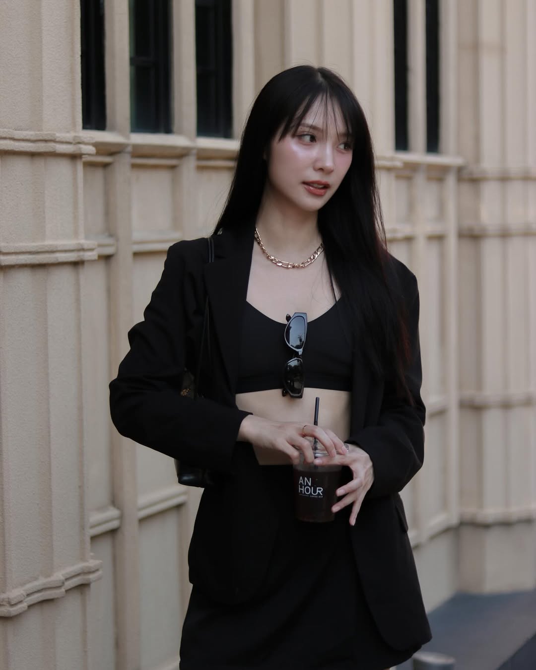 แจน -  พลอยชมพู ศุภทรัพย์