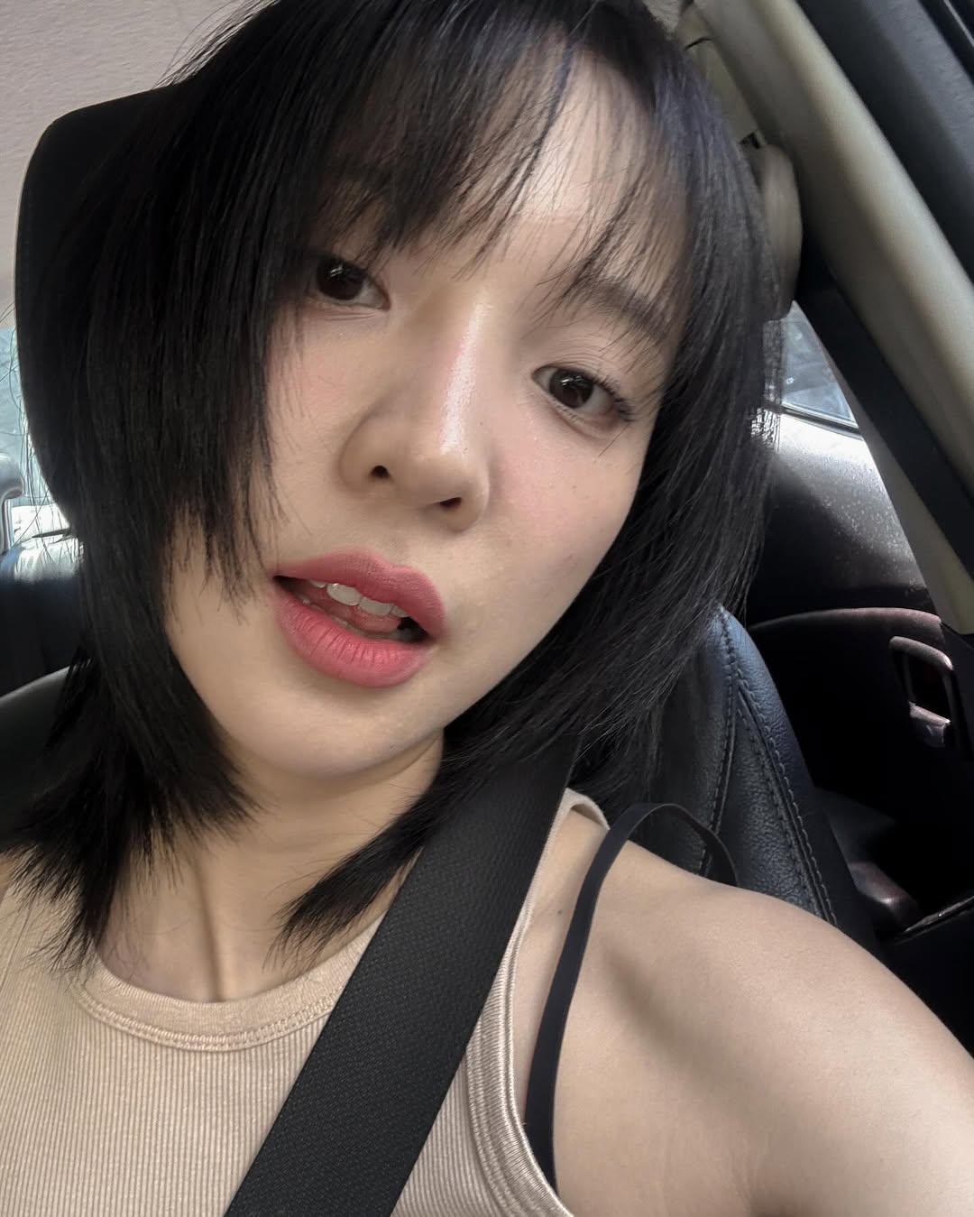 แจน -  พลอยชมพู ศุภทรัพย์