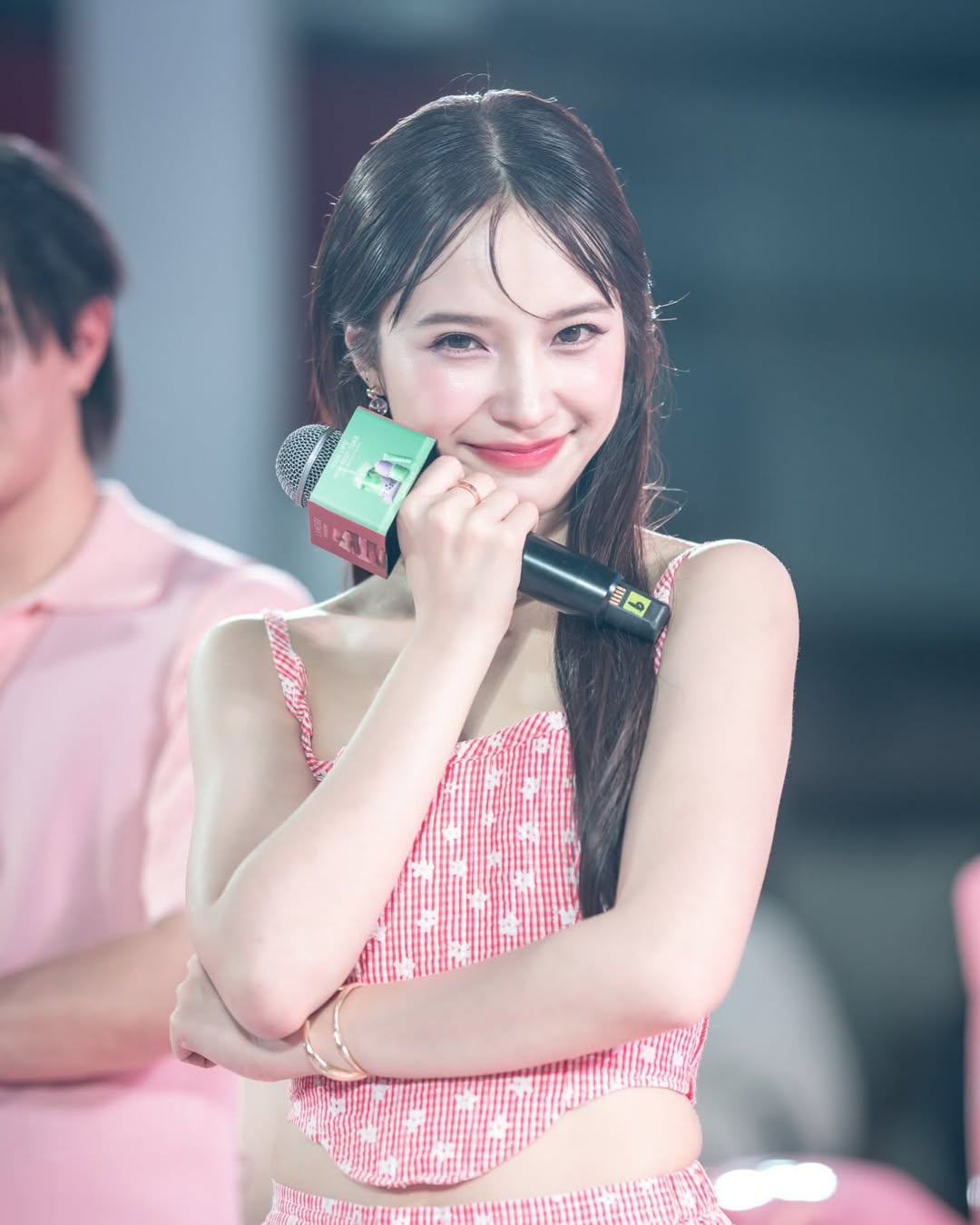 แจน -  พลอยชมพู ศุภทรัพย์