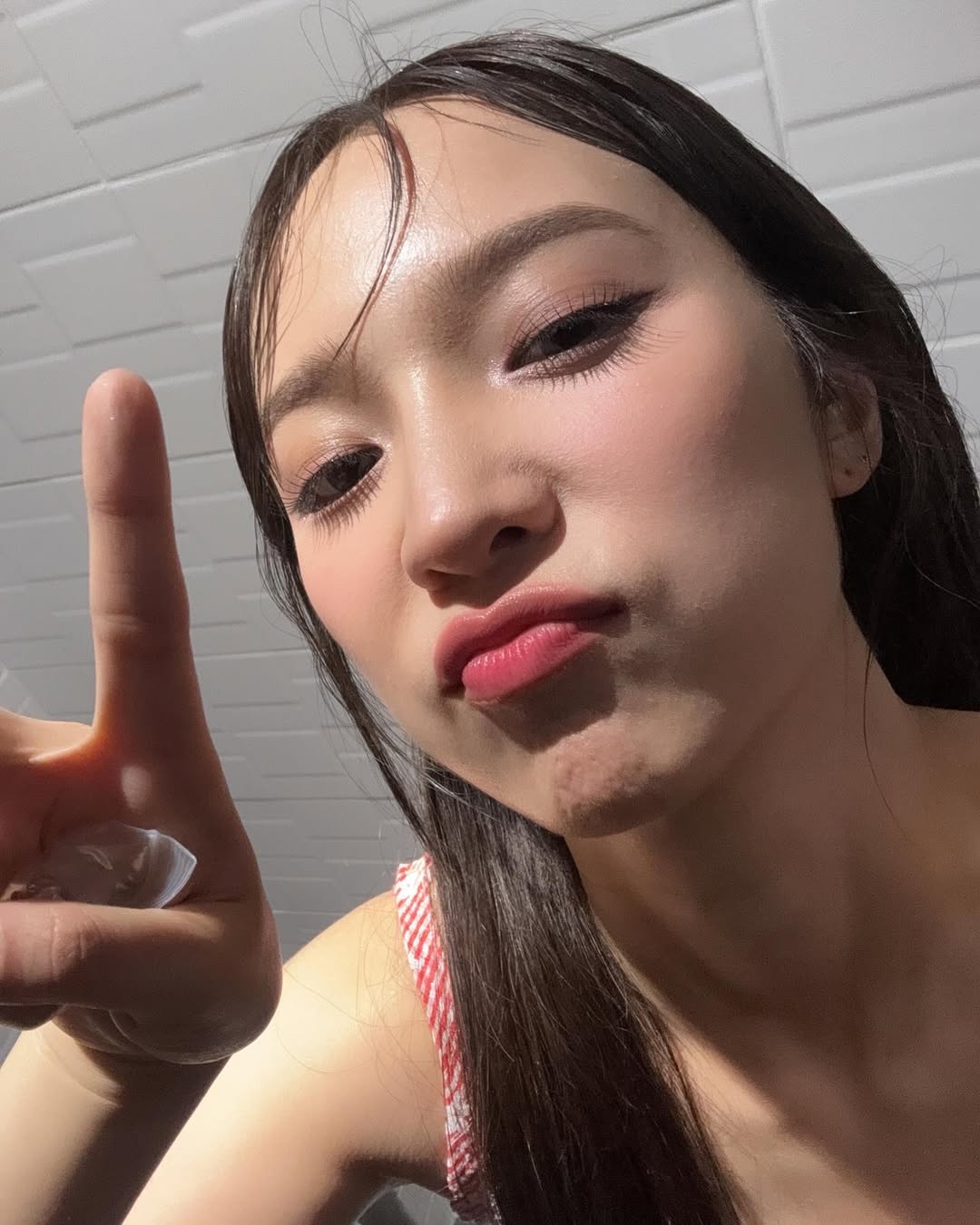 แจน -  พลอยชมพู ศุภทรัพย์