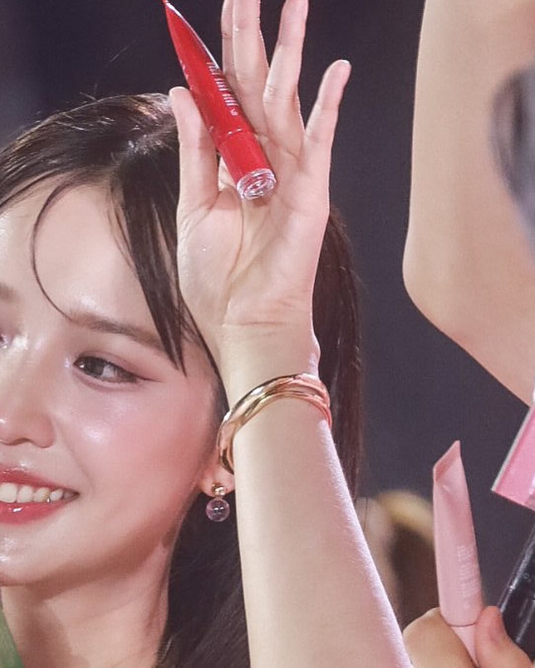 แจน -  พลอยชมพู ศุภทรัพย์