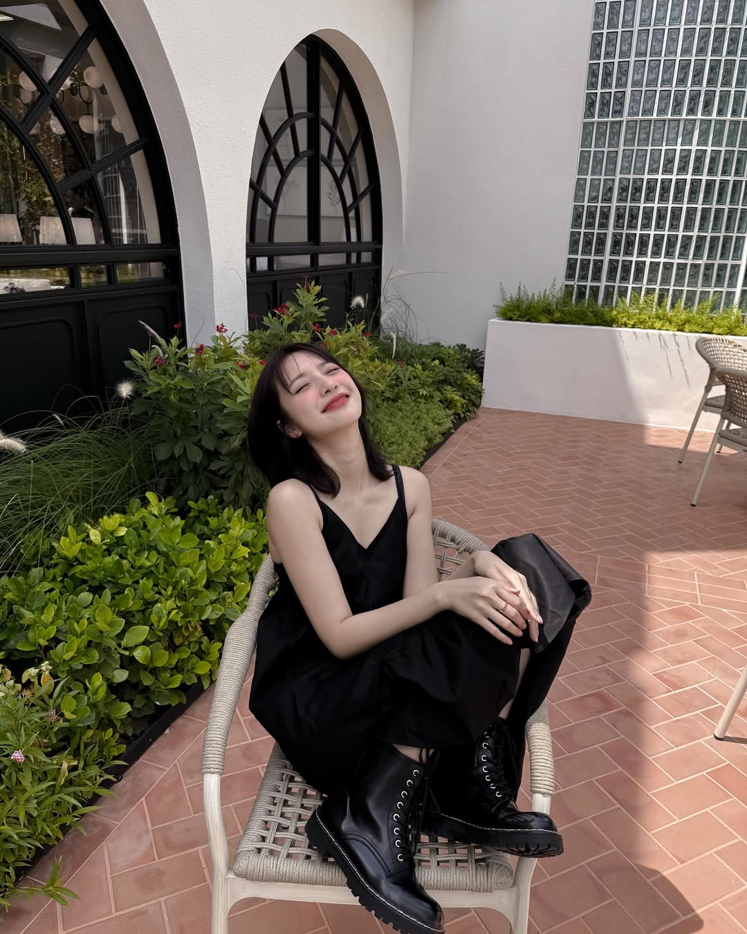 แจน -  พลอยชมพู ศุภทรัพย์