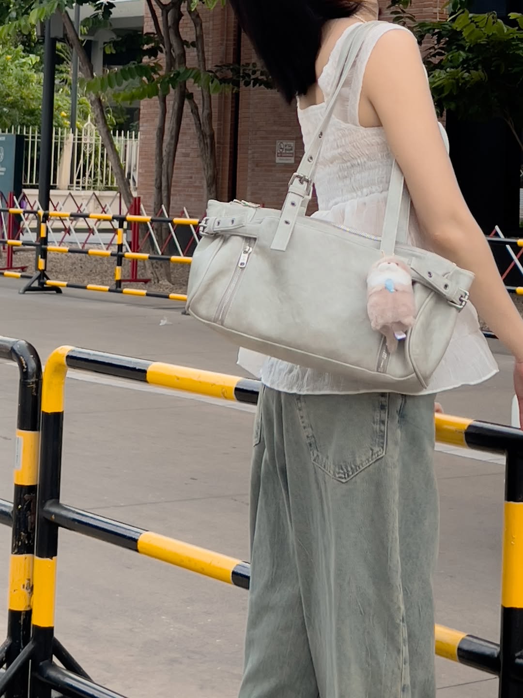 แจน -  พลอยชมพู ศุภทรัพย์