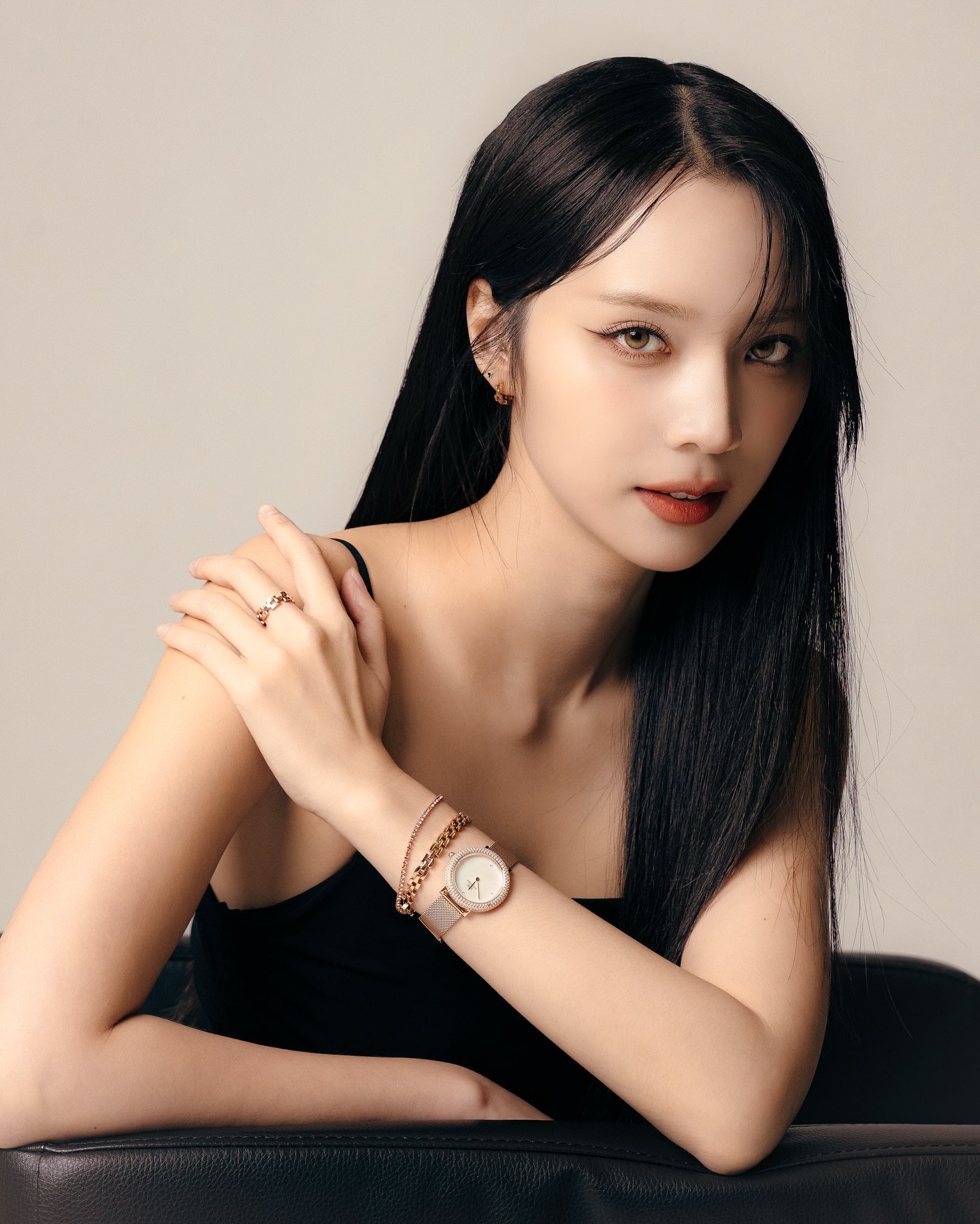 แจน -  พลอยชมพู ศุภทรัพย์