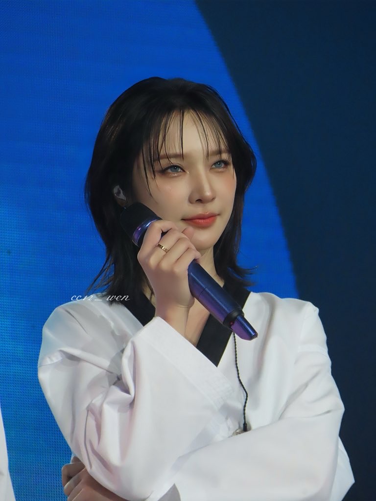 แจน -  พลอยชมพู ศุภทรัพย์
