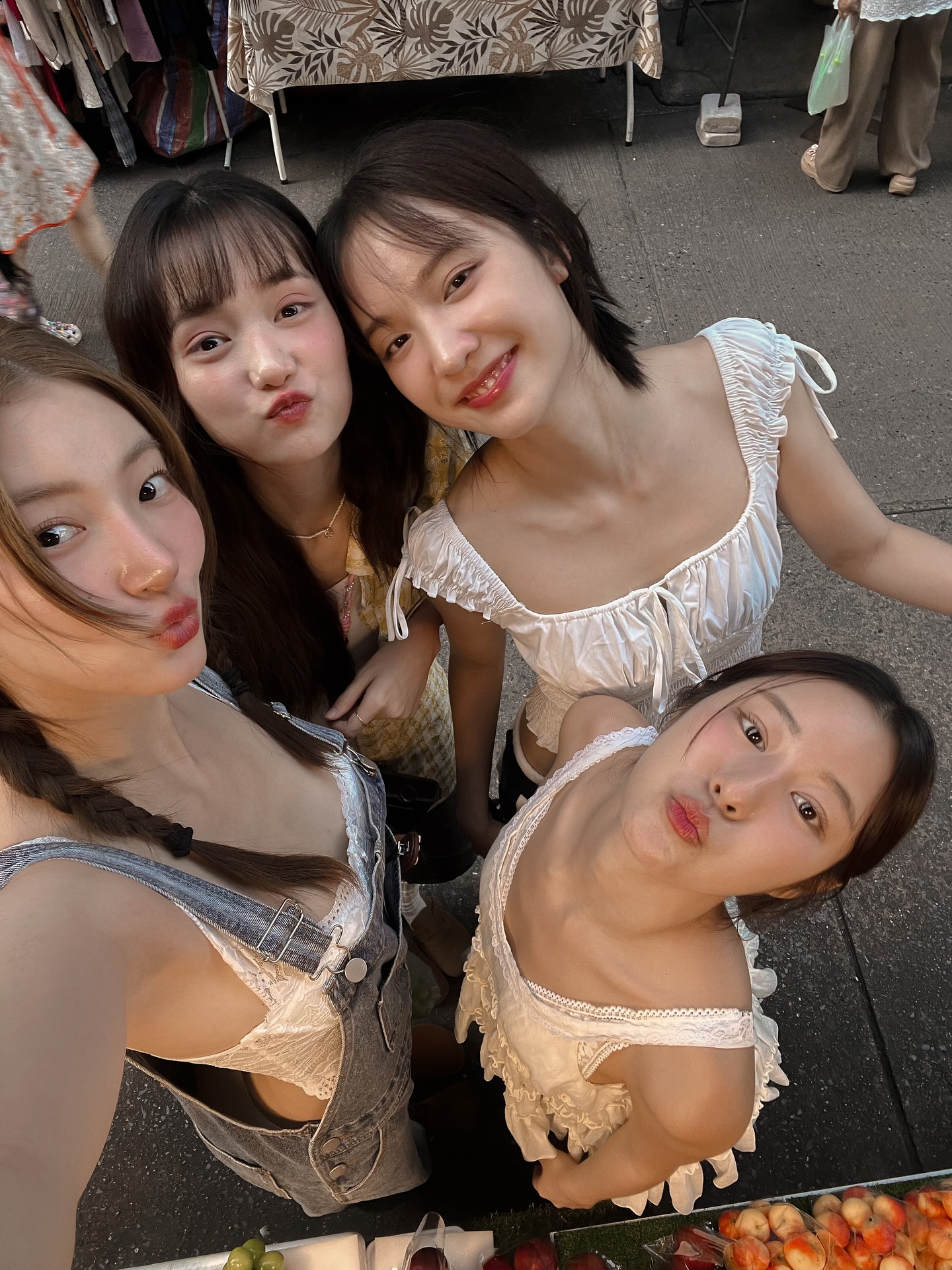 แจน -  พลอยชมพู ศุภทรัพย์