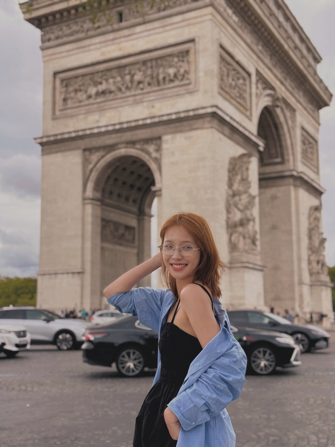 แจน -  พลอยชมพู ศุภทรัพย์