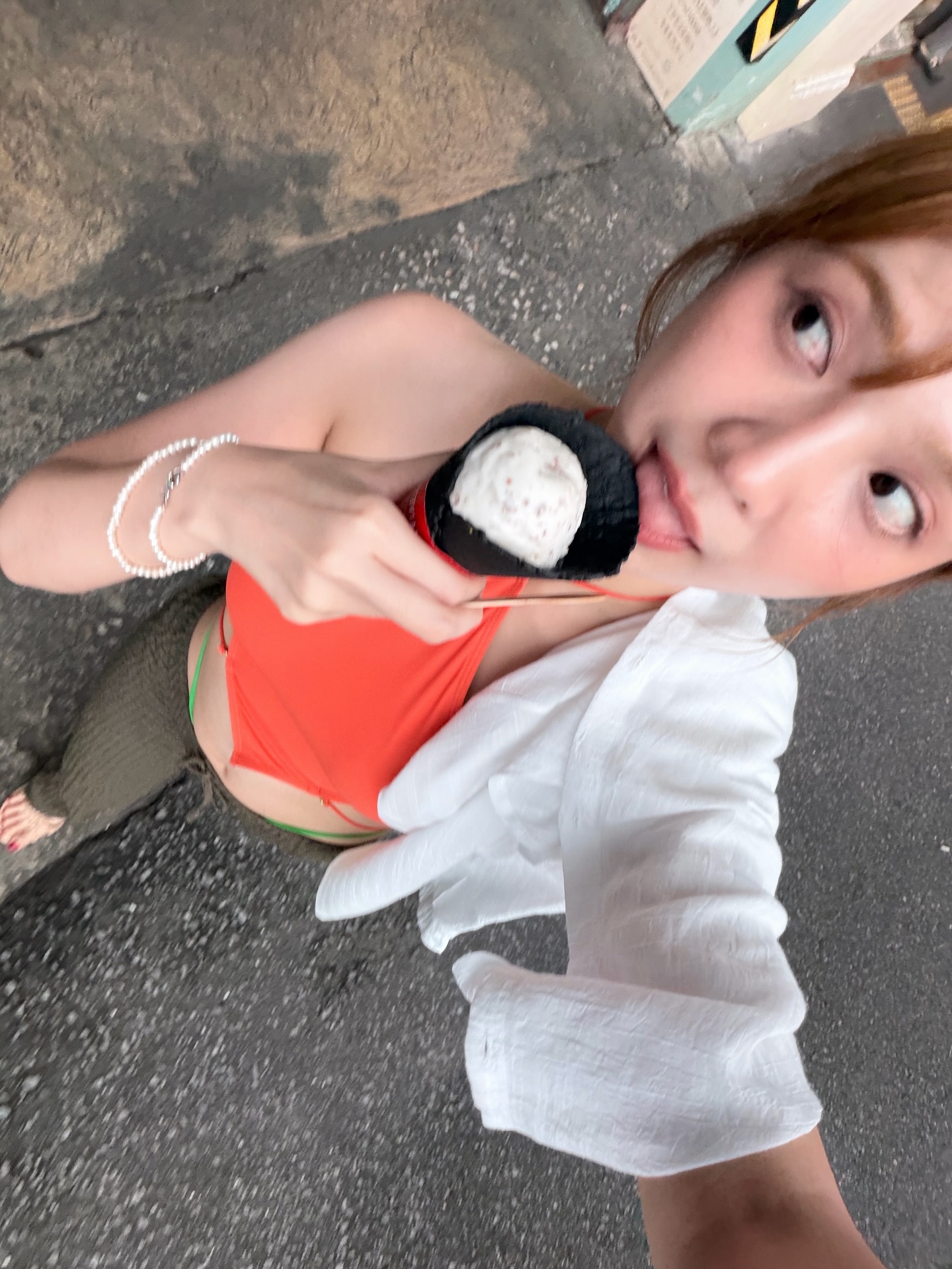 แจน -  พลอยชมพู ศุภทรัพย์