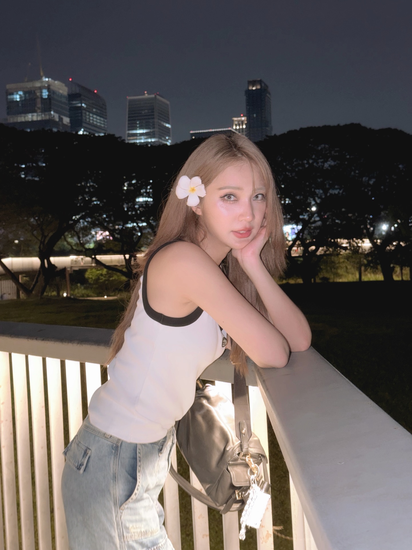 แจน -  พลอยชมพู ศุภทรัพย์