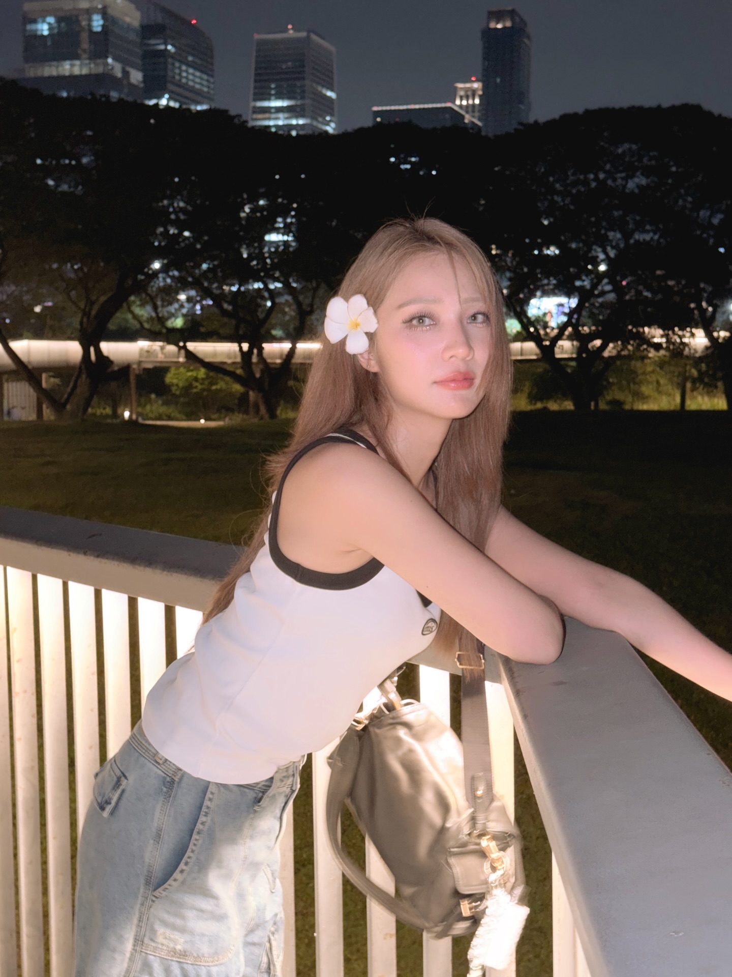 แจน -  พลอยชมพู ศุภทรัพย์