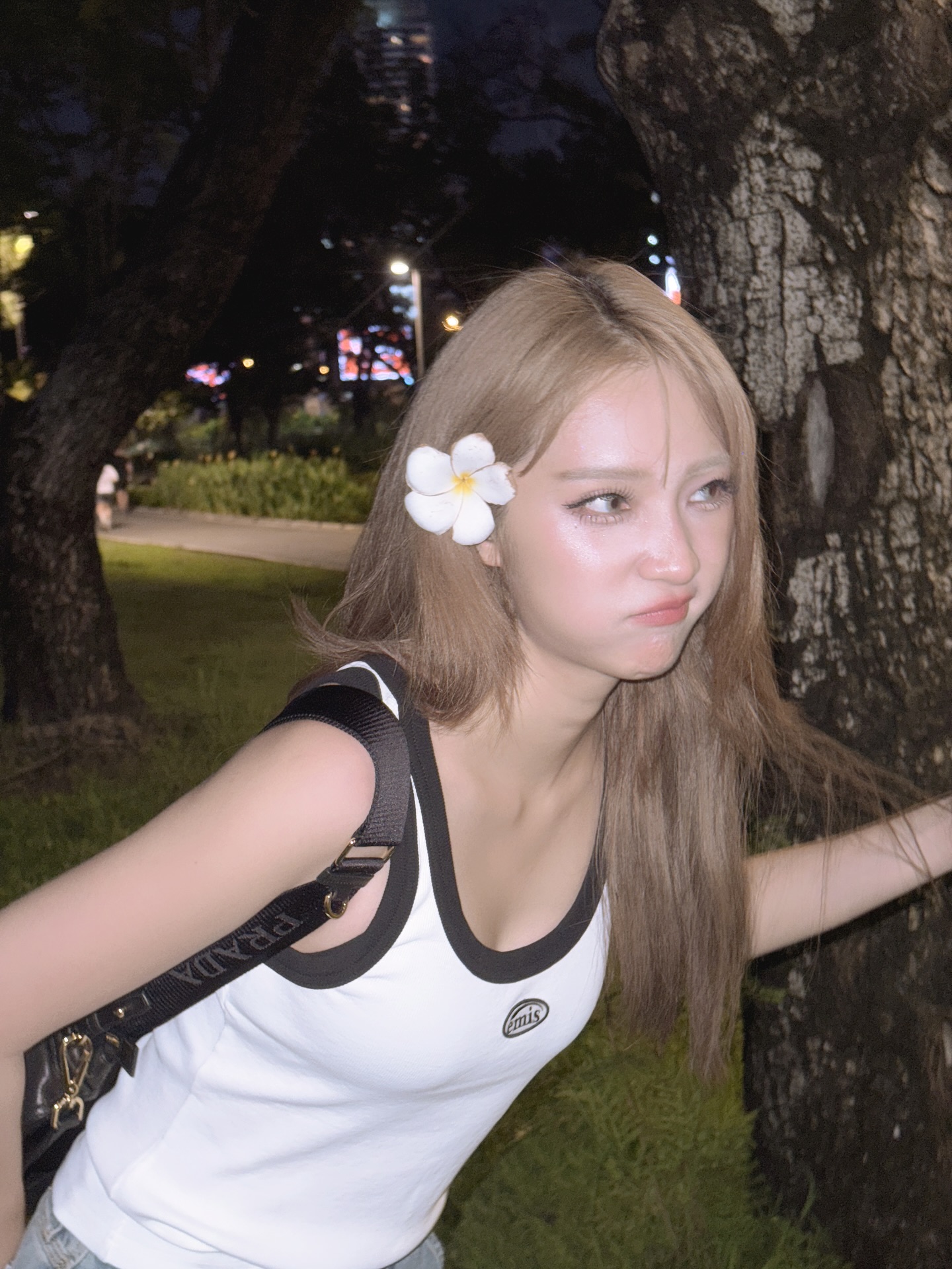 แจน -  พลอยชมพู ศุภทรัพย์