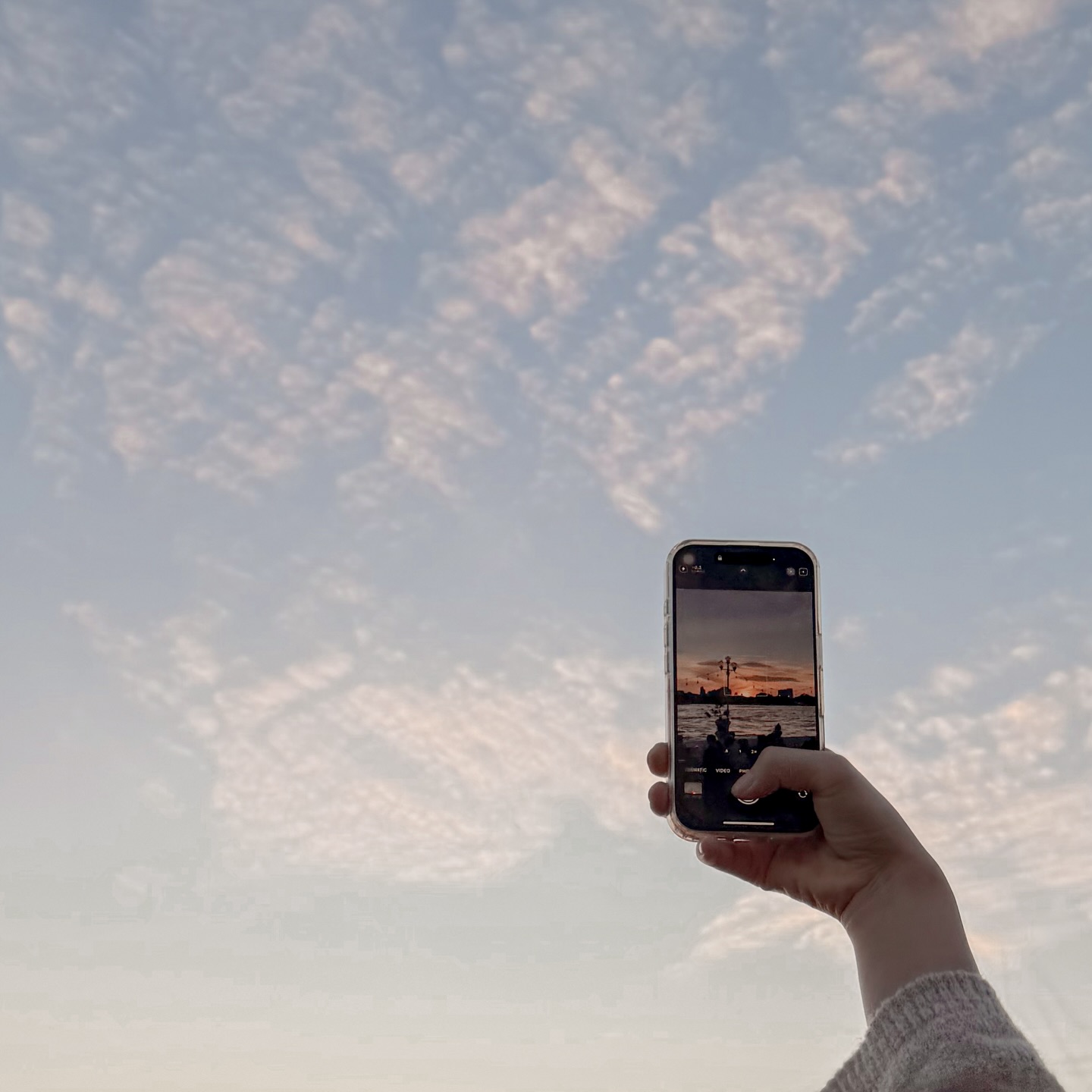 แจน -  พลอยชมพู ศุภทรัพย์