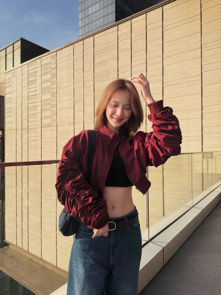 แจน -  พลอยชมพู ศุภทรัพย์