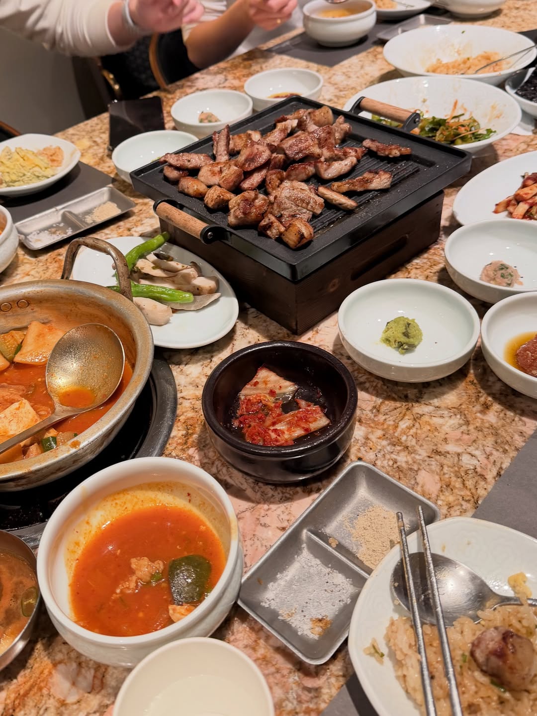 แจน -  พลอยชมพู ศุภทรัพย์