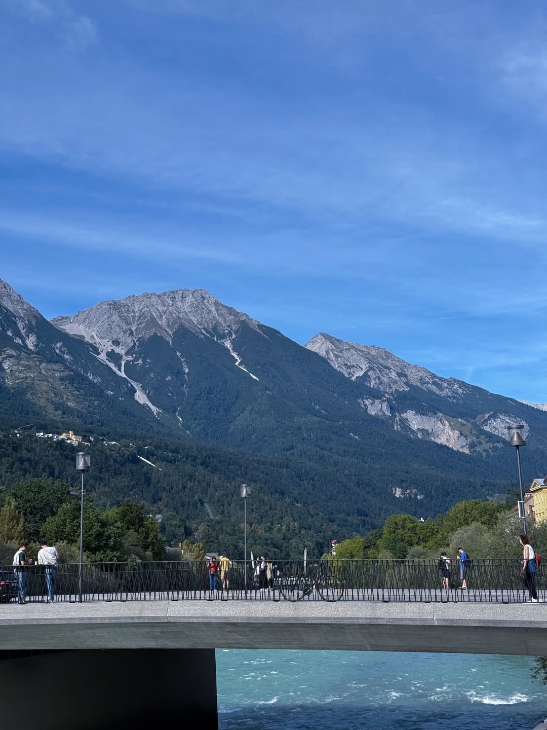 แจน -  พลอยชมพู ศุภทรัพย์