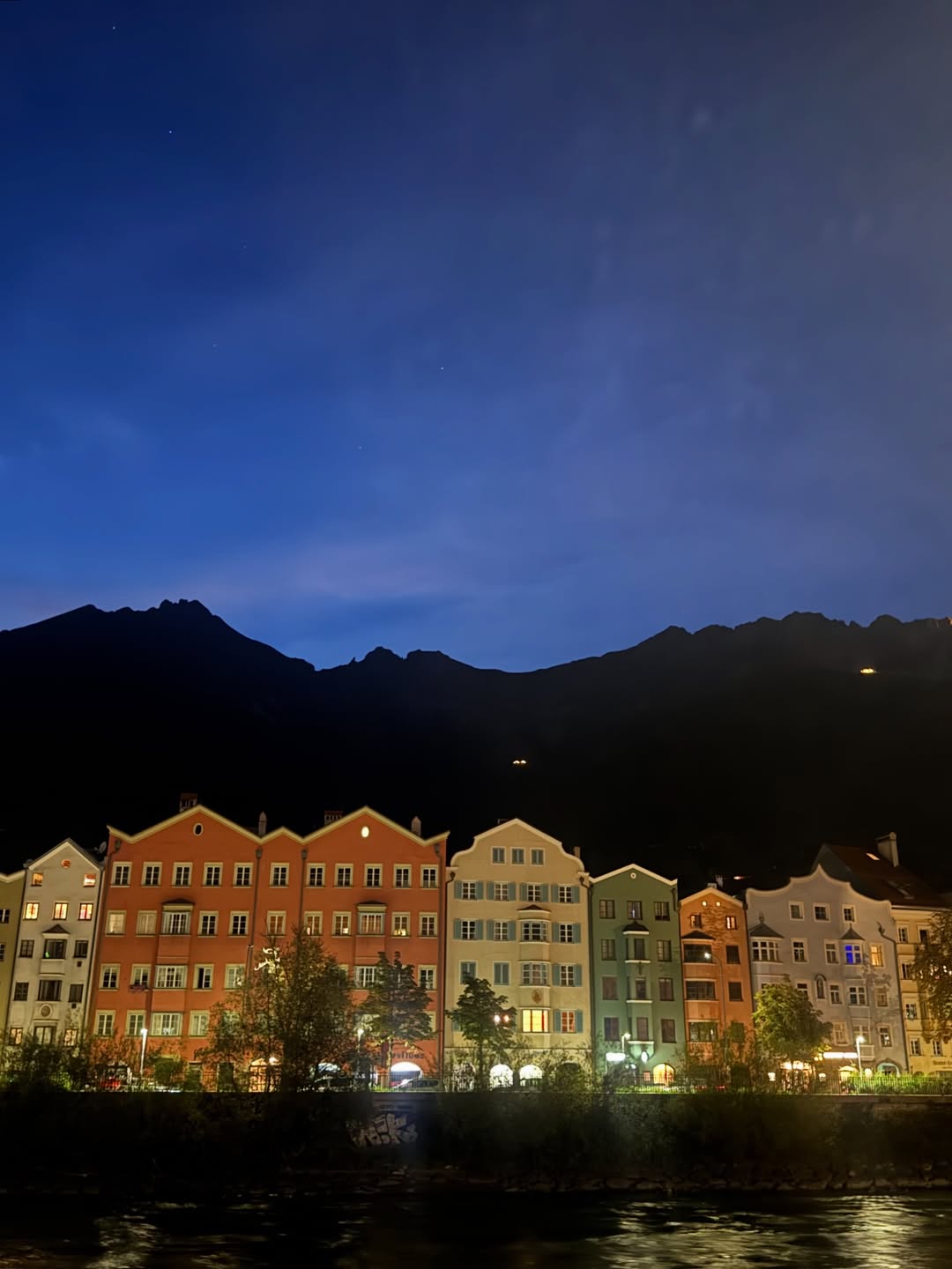 แจน -  พลอยชมพู ศุภทรัพย์