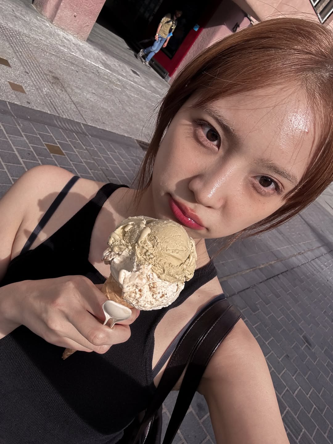 แจน -  พลอยชมพู ศุภทรัพย์