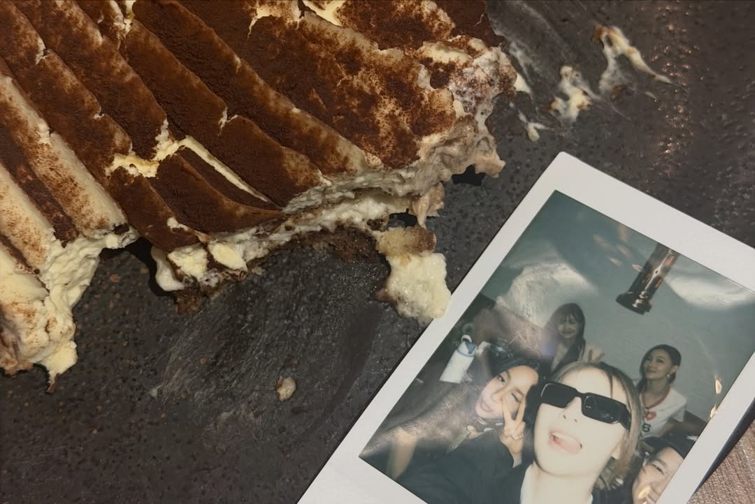 แจน -  พลอยชมพู ศุภทรัพย์