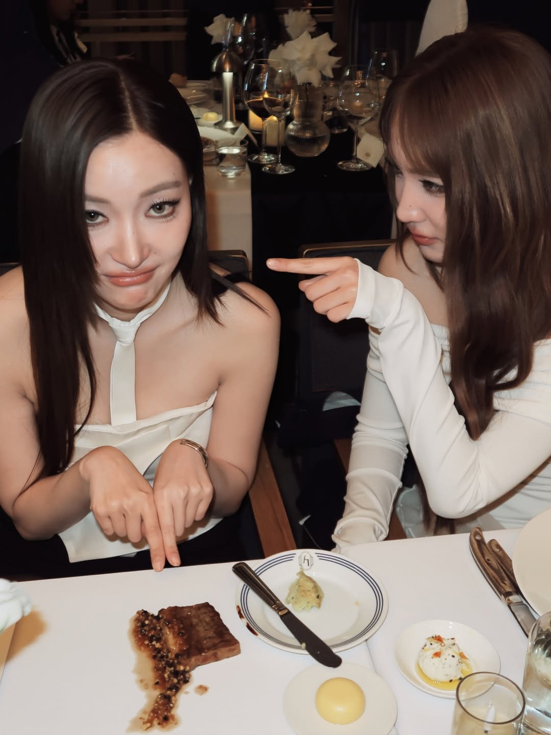 แจน -  พลอยชมพู ศุภทรัพย์