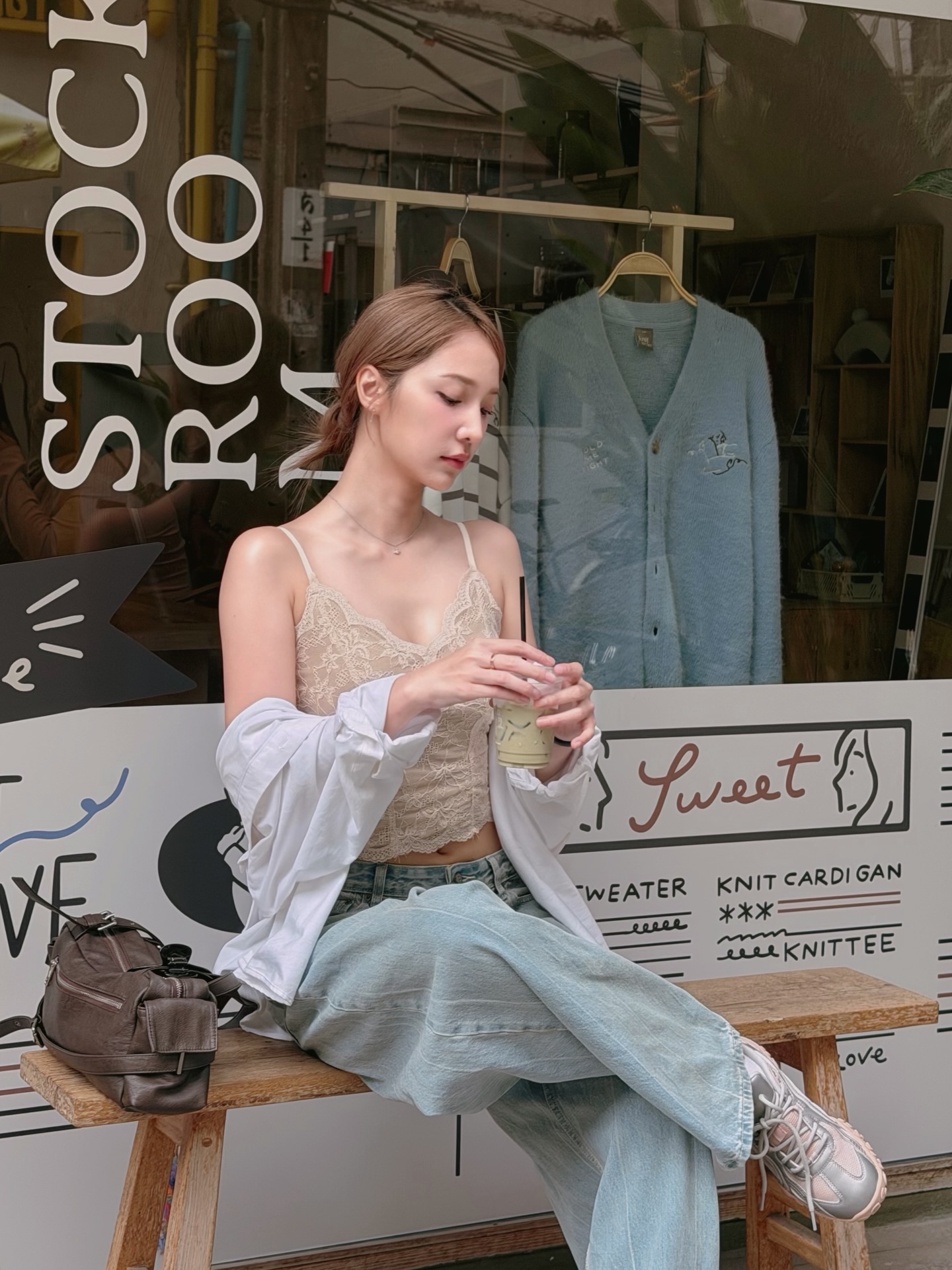 แจน -  พลอยชมพู ศุภทรัพย์