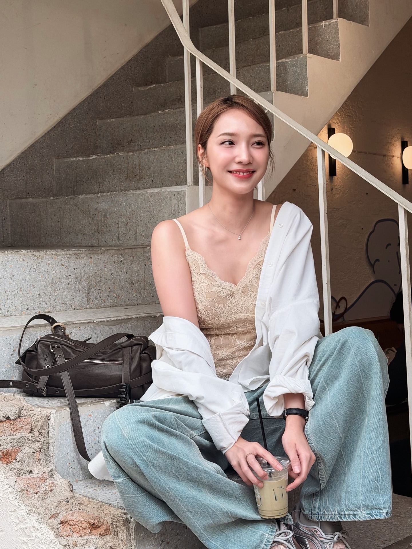 แจน -  พลอยชมพู ศุภทรัพย์