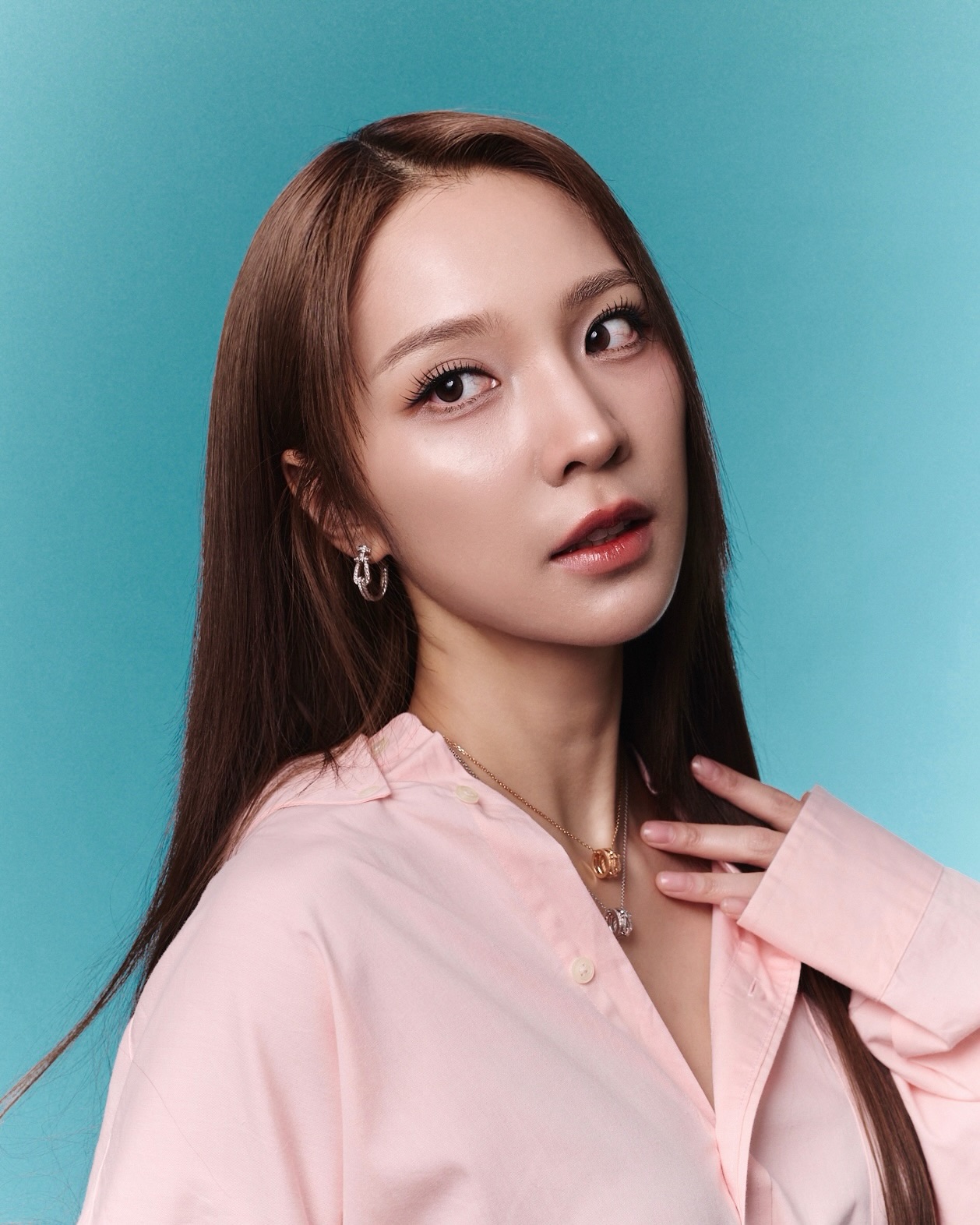 แจน -  พลอยชมพู ศุภทรัพย์