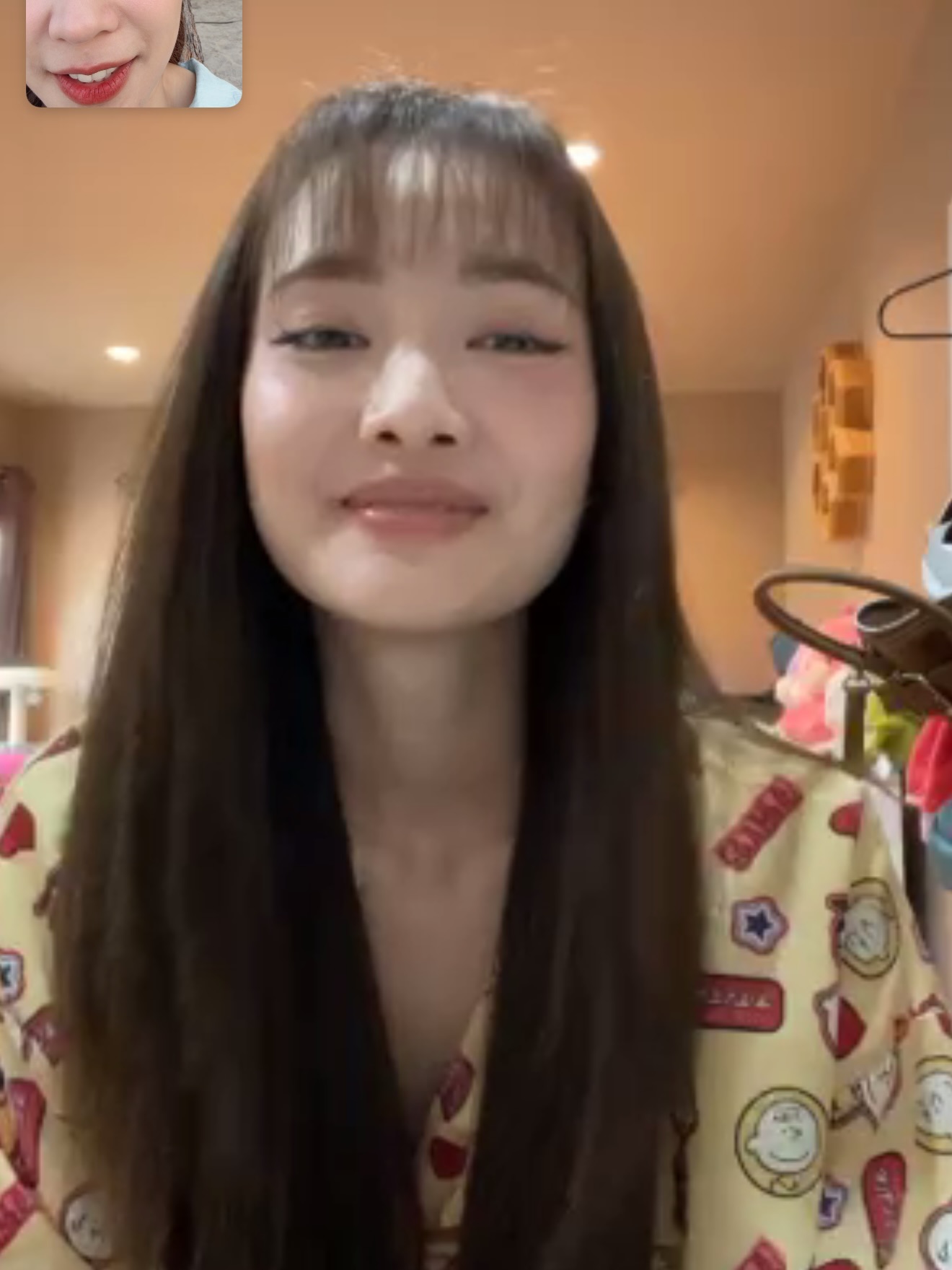 แจน -  พลอยชมพู ศุภทรัพย์