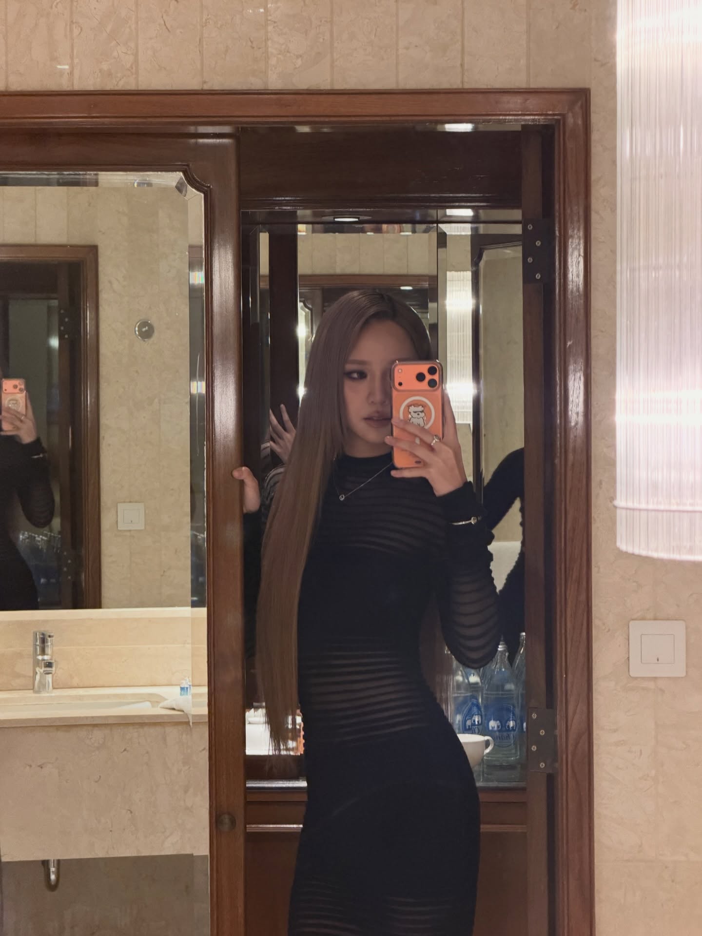 แจน -  พลอยชมพู ศุภทรัพย์