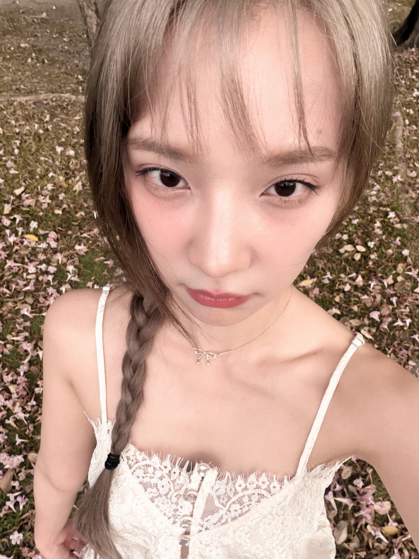 แจน -  พลอยชมพู ศุภทรัพย์