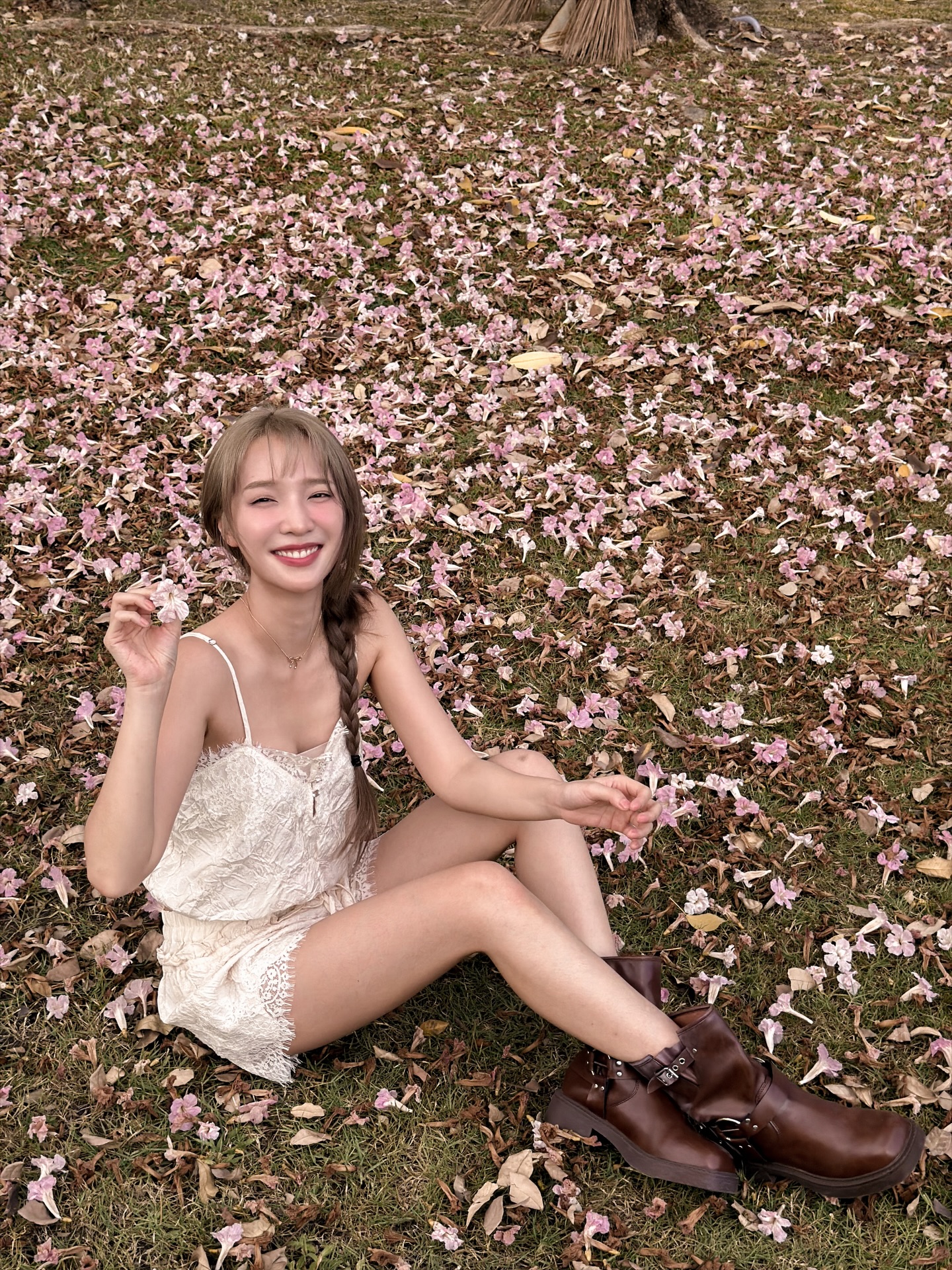 แจน -  พลอยชมพู ศุภทรัพย์