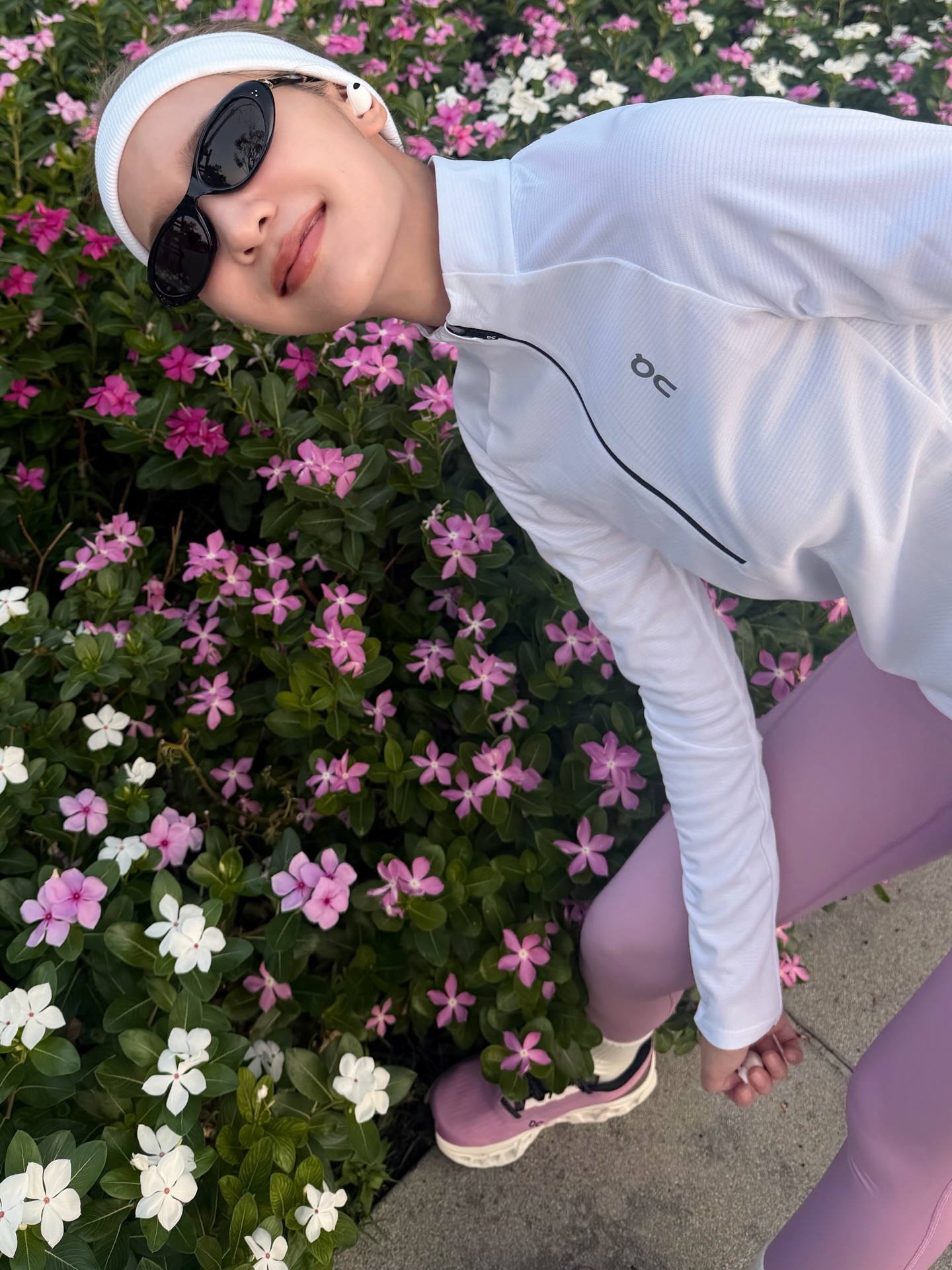 แจน -  พลอยชมพู ศุภทรัพย์