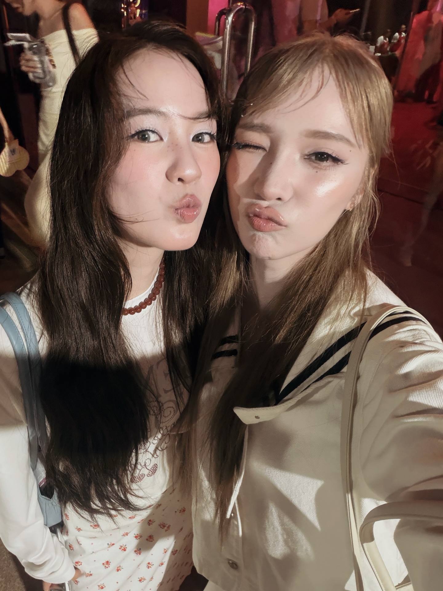 แจน -  พลอยชมพู ศุภทรัพย์