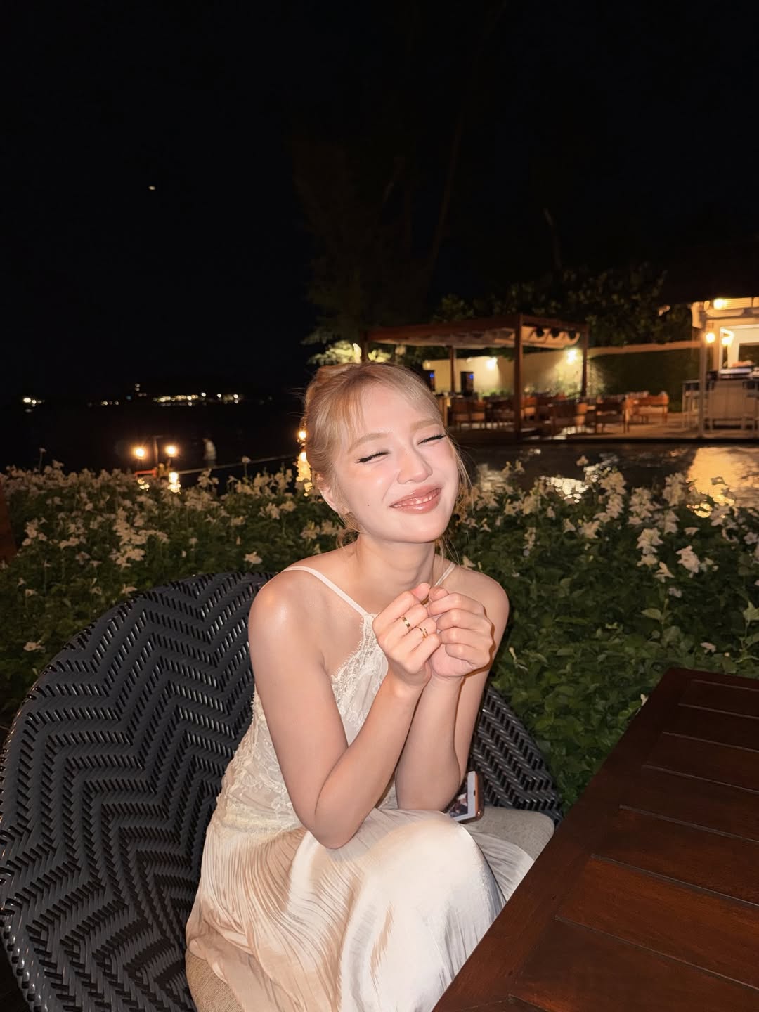 แจน -  พลอยชมพู ศุภทรัพย์