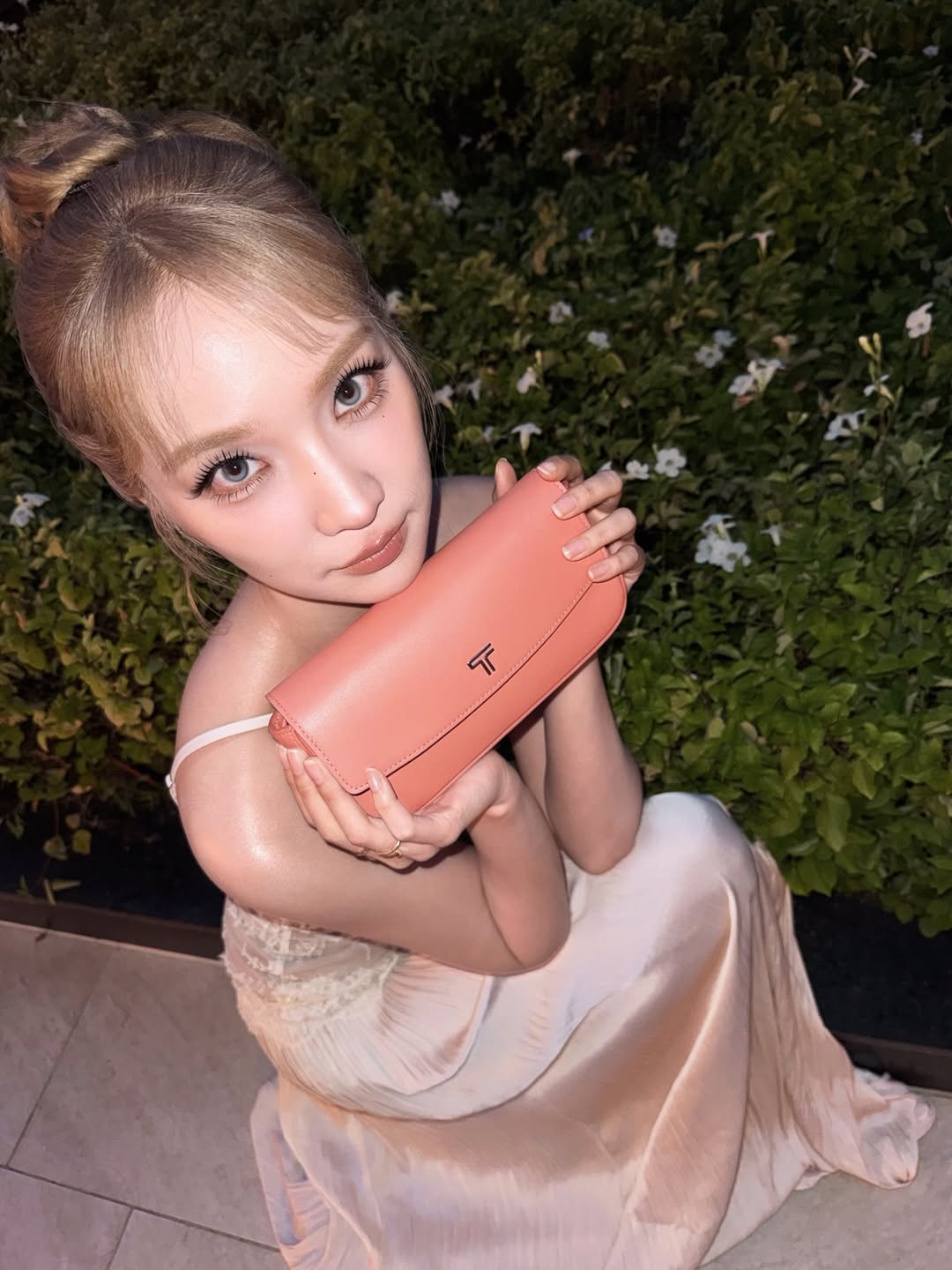 แจน -  พลอยชมพู ศุภทรัพย์