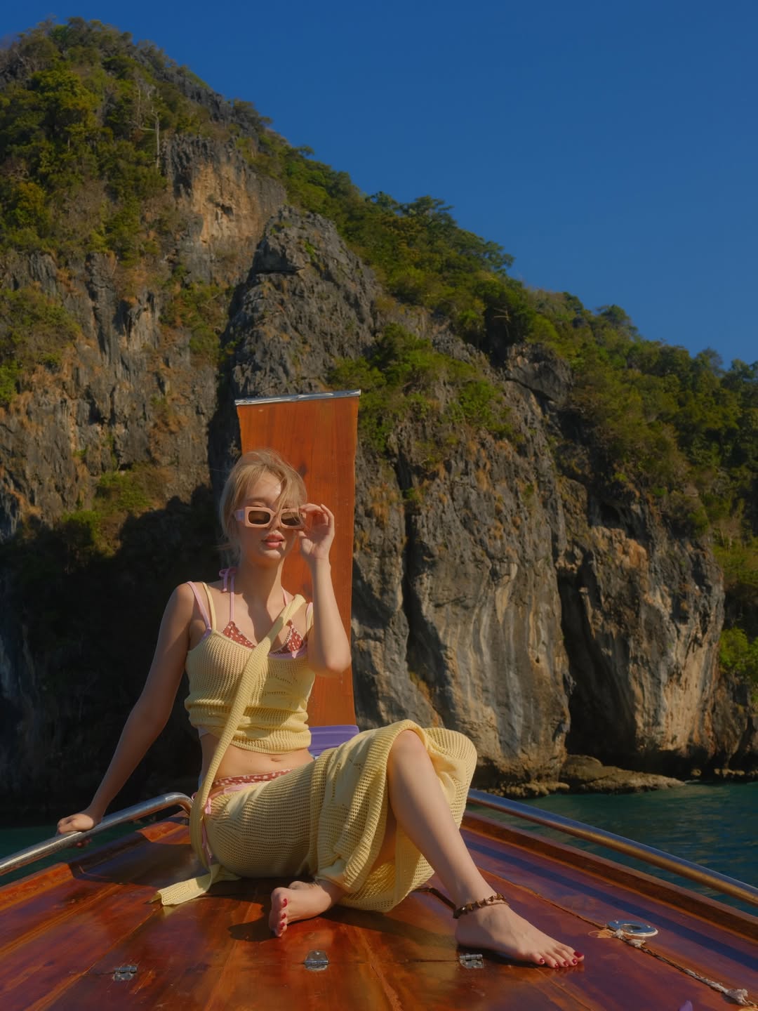 แจน -  พลอยชมพู ศุภทรัพย์