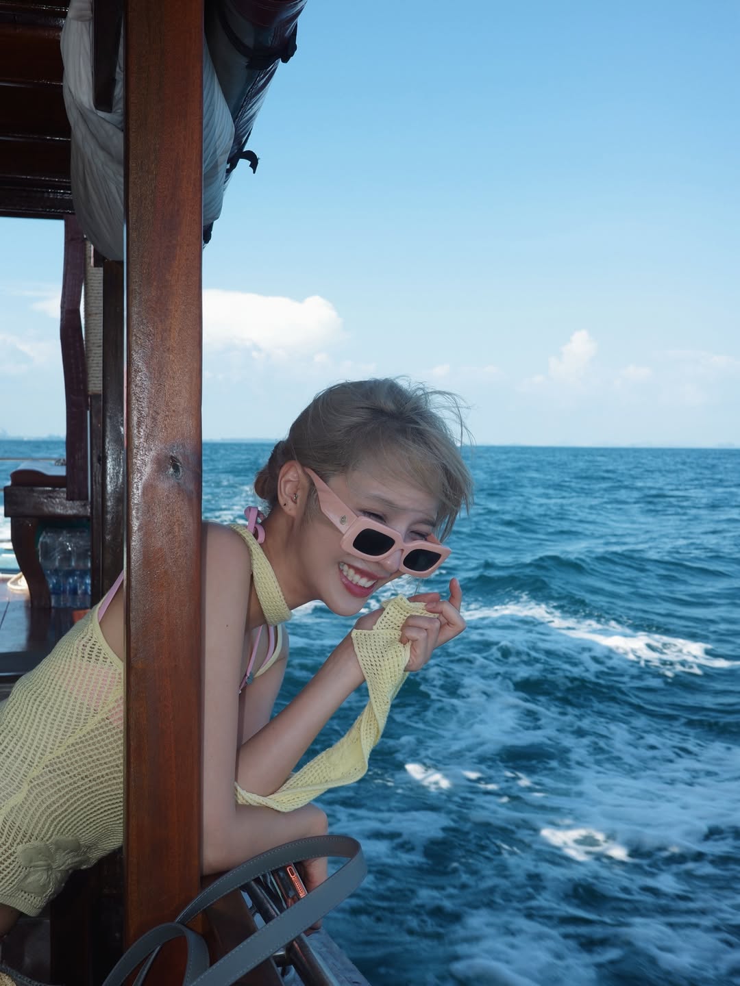 แจน -  พลอยชมพู ศุภทรัพย์