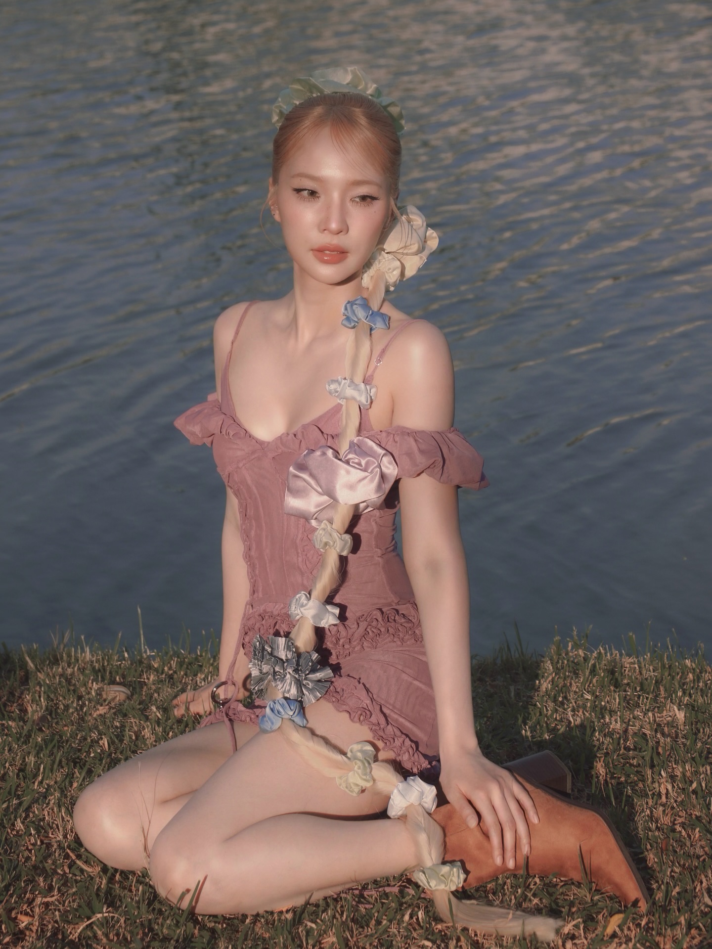 แจน -  พลอยชมพู ศุภทรัพย์