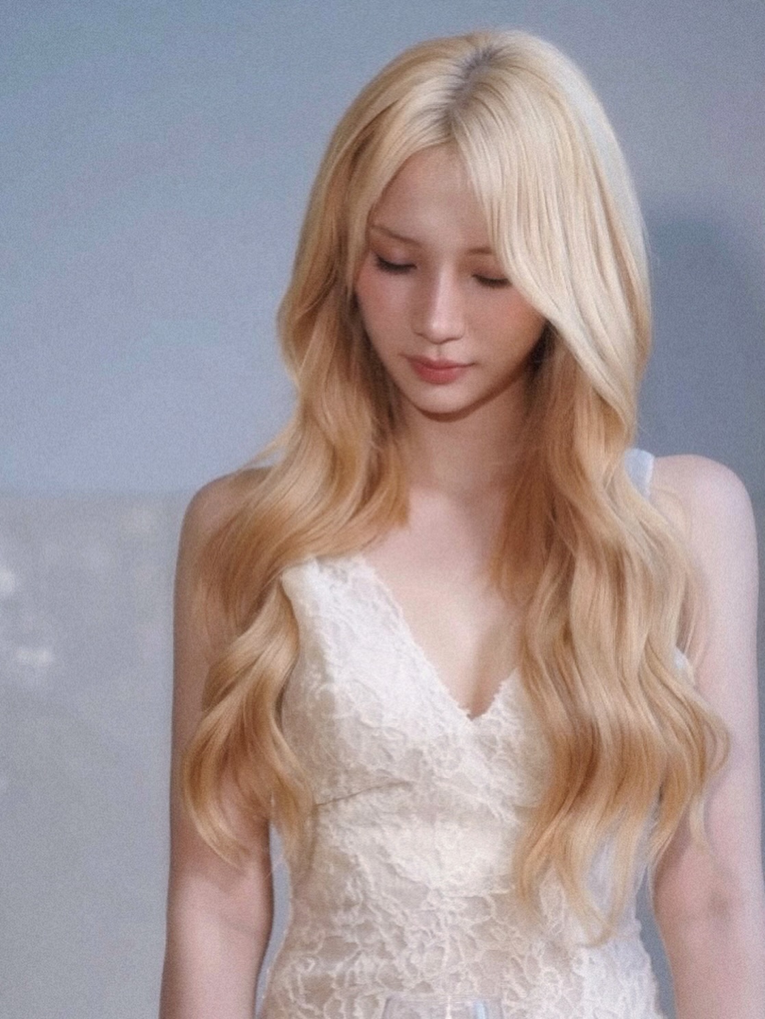 แจน -  พลอยชมพู ศุภทรัพย์