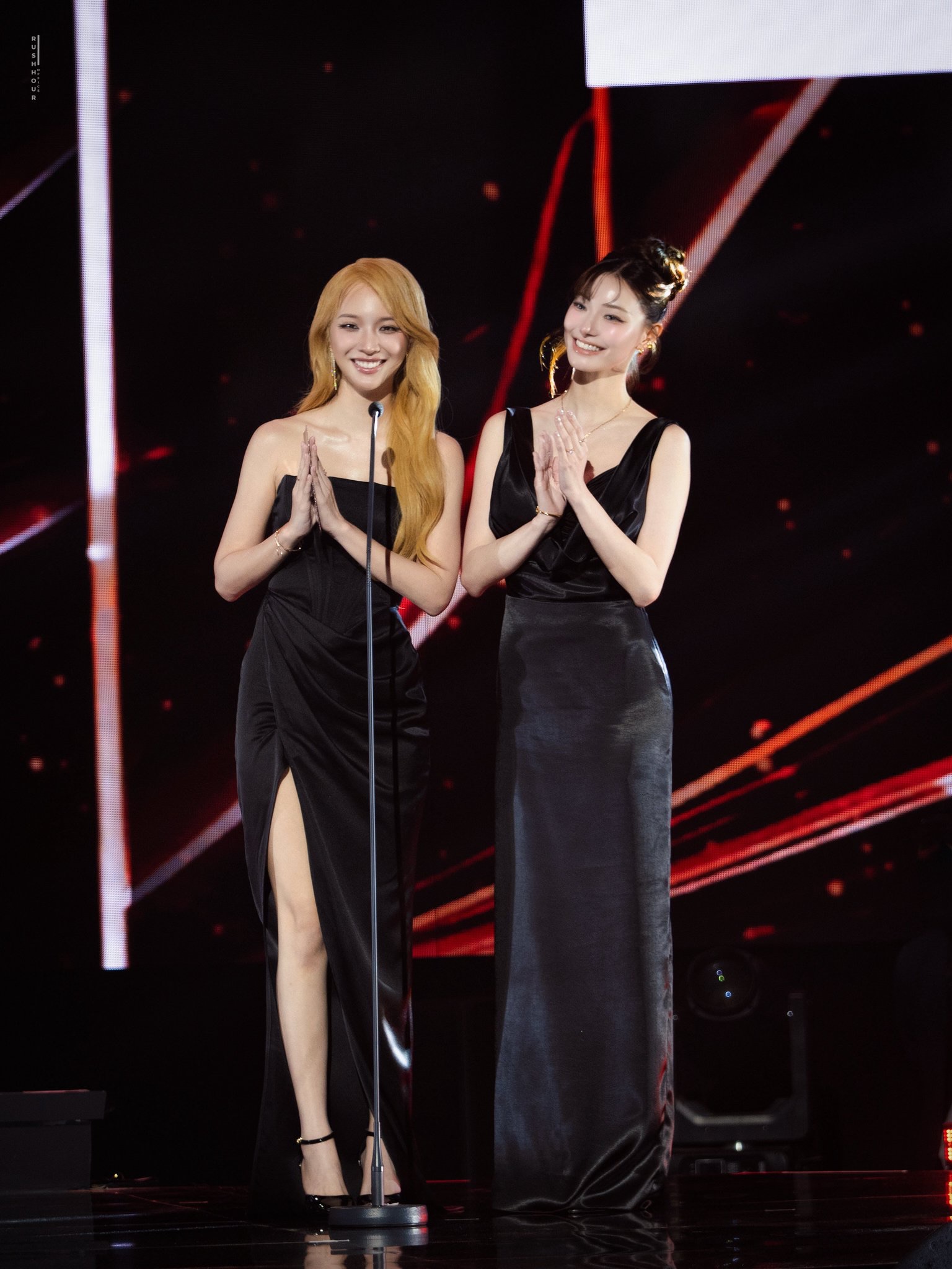 แจน -  พลอยชมพู ศุภทรัพย์