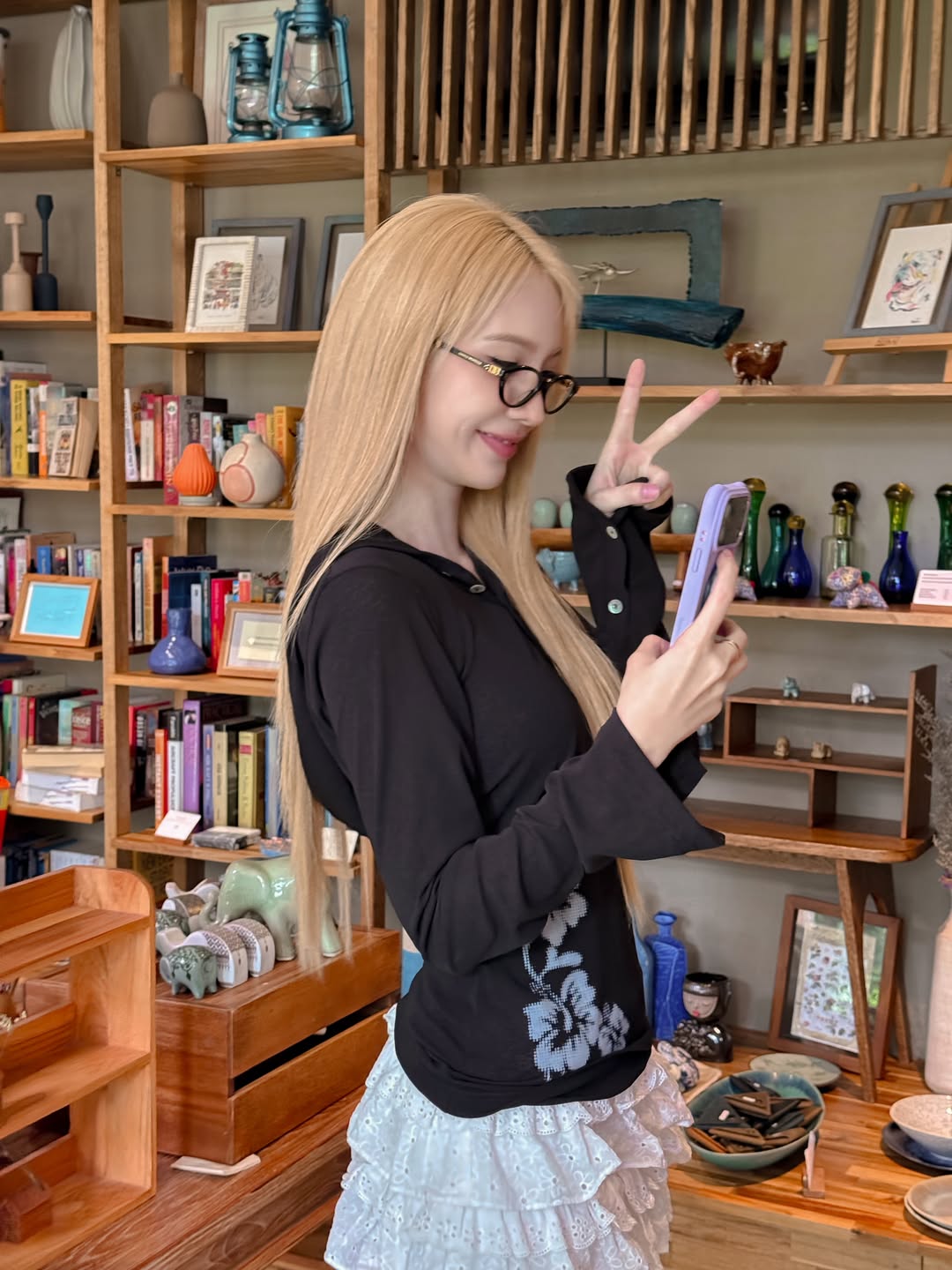 แจน -  พลอยชมพู ศุภทรัพย์