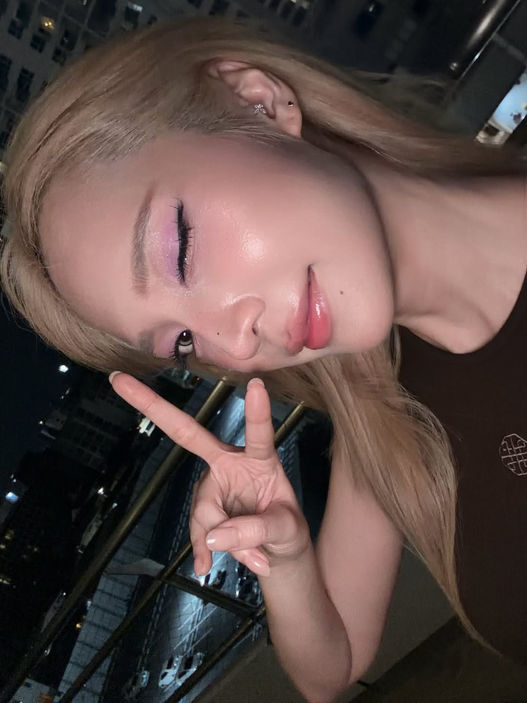 แจน -  พลอยชมพู ศุภทรัพย์