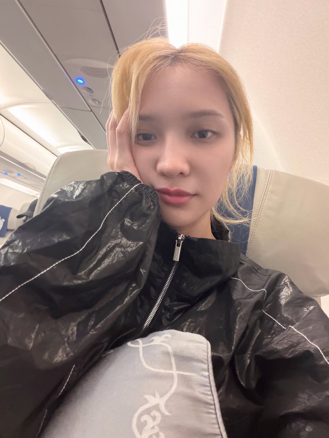 แจน -  พลอยชมพู ศุภทรัพย์