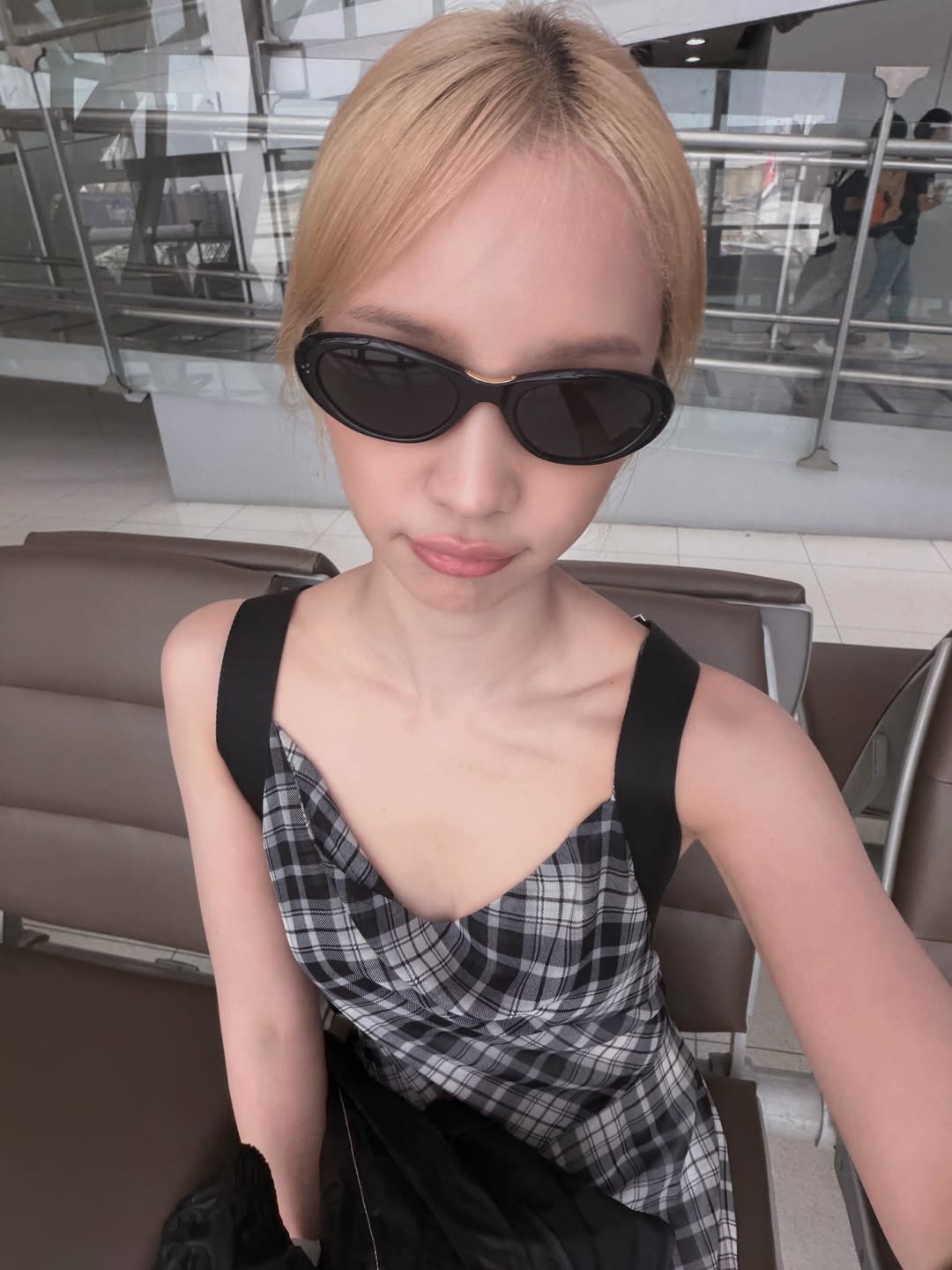 แจน -  พลอยชมพู ศุภทรัพย์