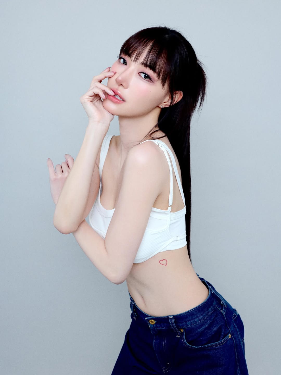 แจน -  พลอยชมพู ศุภทรัพย์