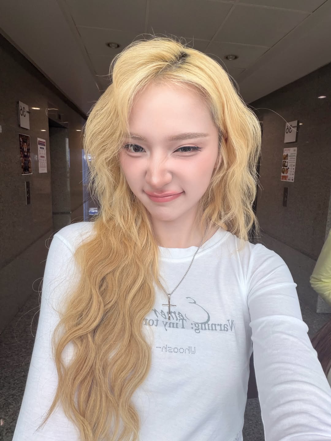 แจน -  พลอยชมพู ศุภทรัพย์