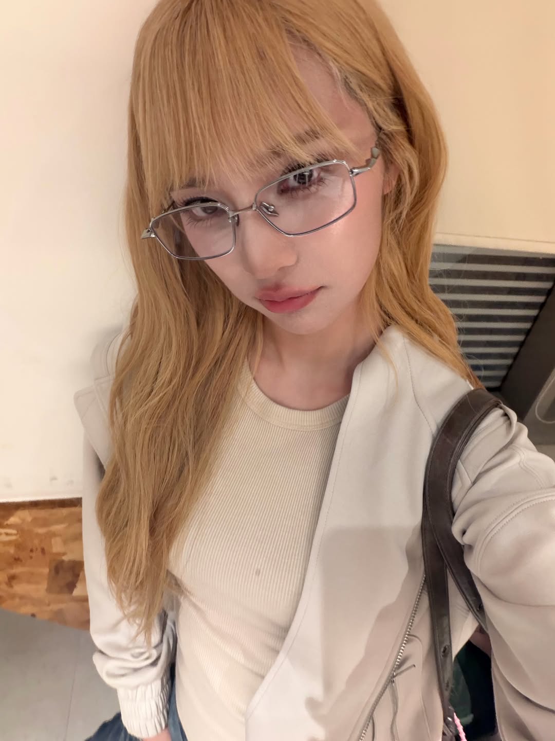 แจน -  พลอยชมพู ศุภทรัพย์