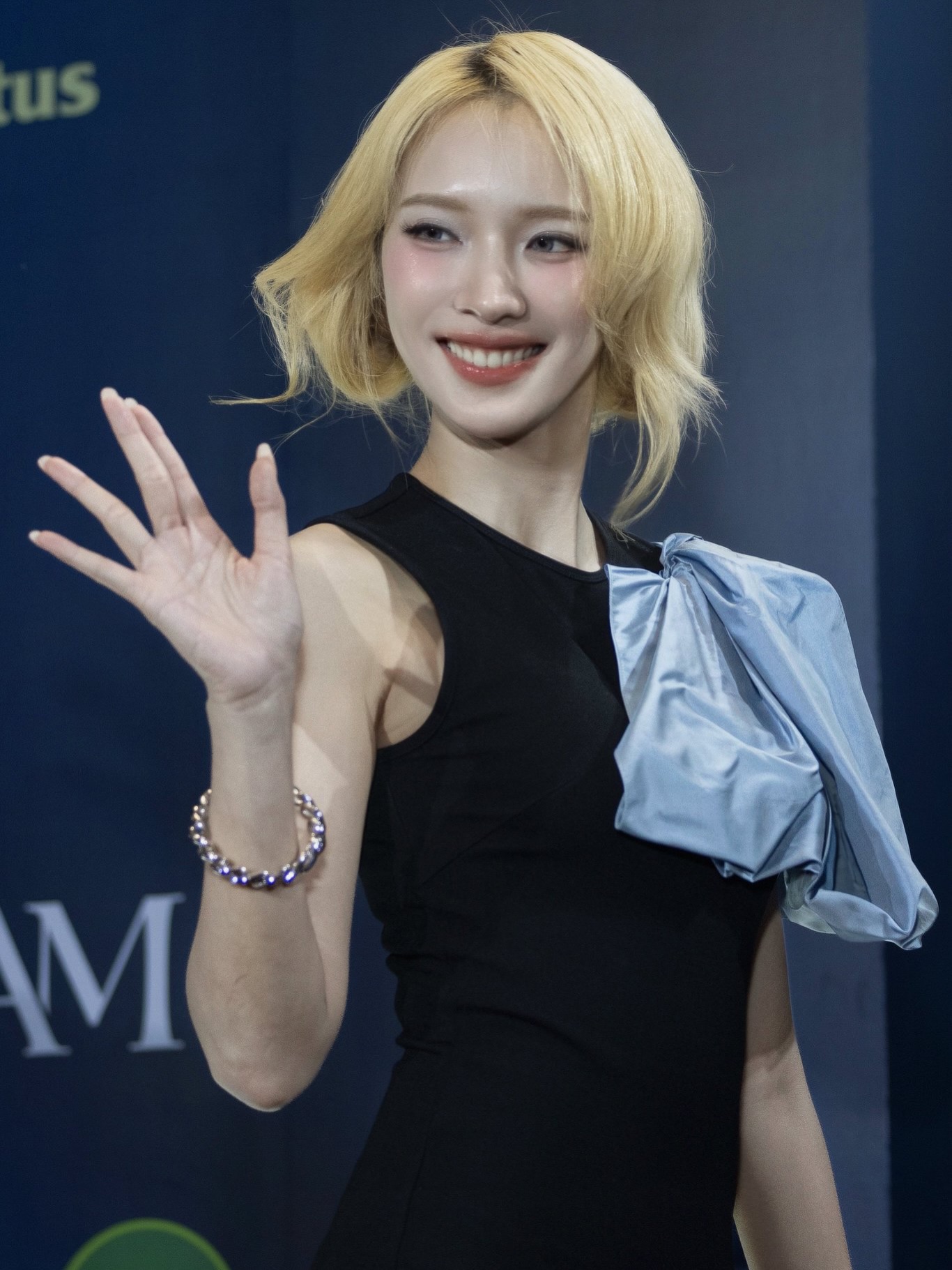 แจน -  พลอยชมพู ศุภทรัพย์