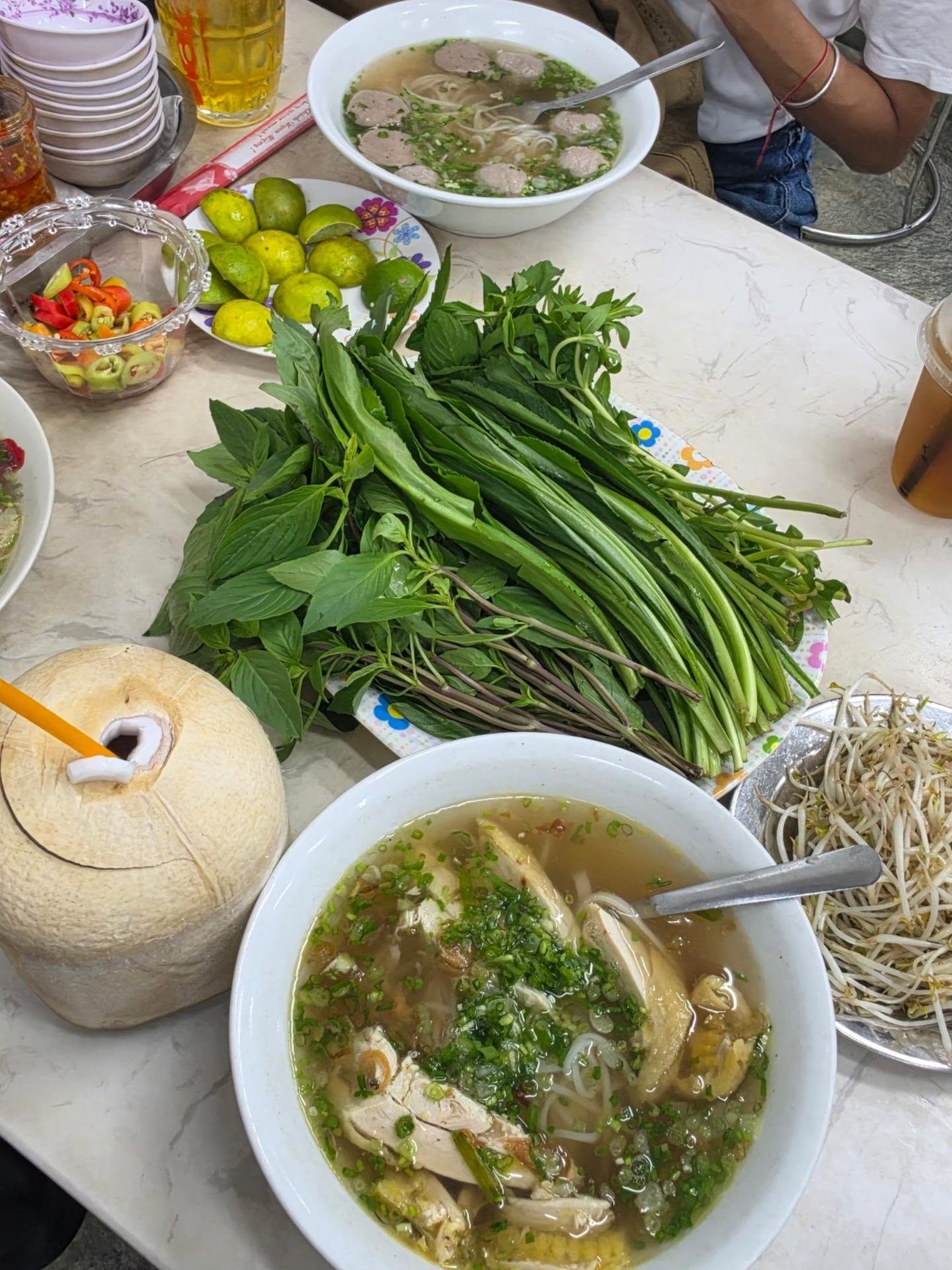 แจน -  พลอยชมพู ศุภทรัพย์