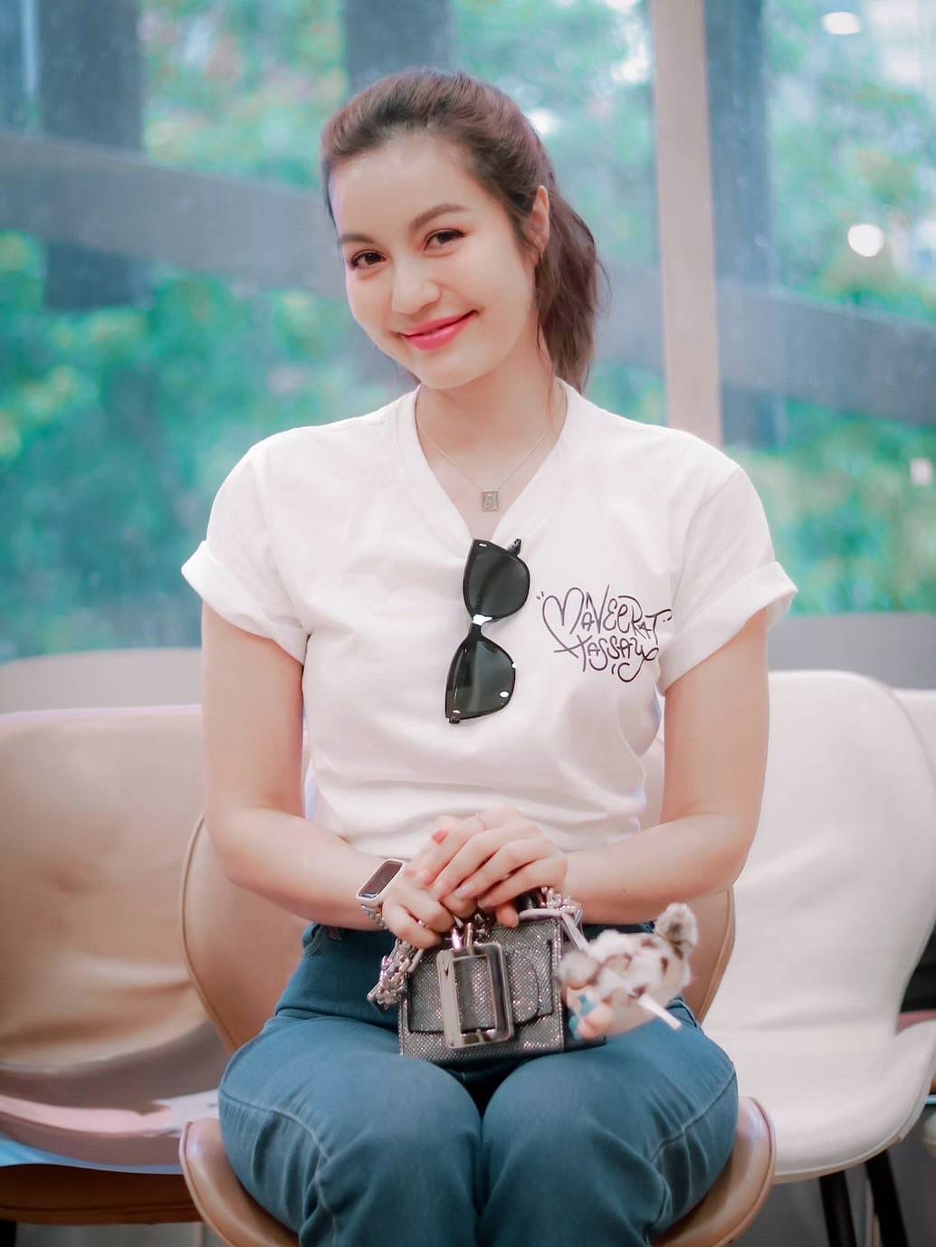 เอ๋ - มณีรัตน์ คำอ้วน