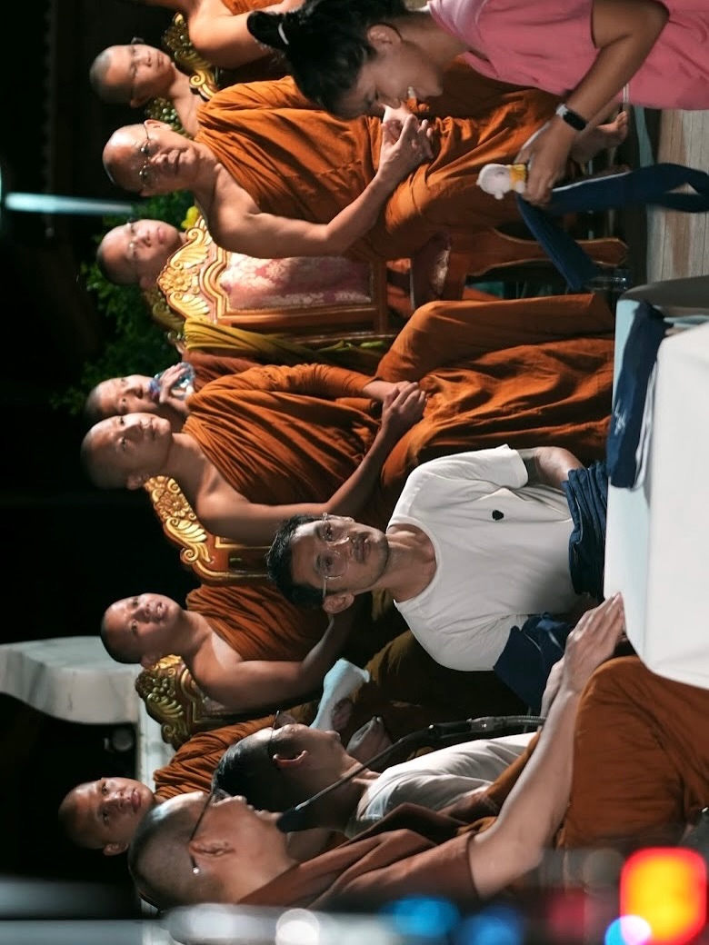 เอ๋ - มณีรัตน์ คำอ้วน